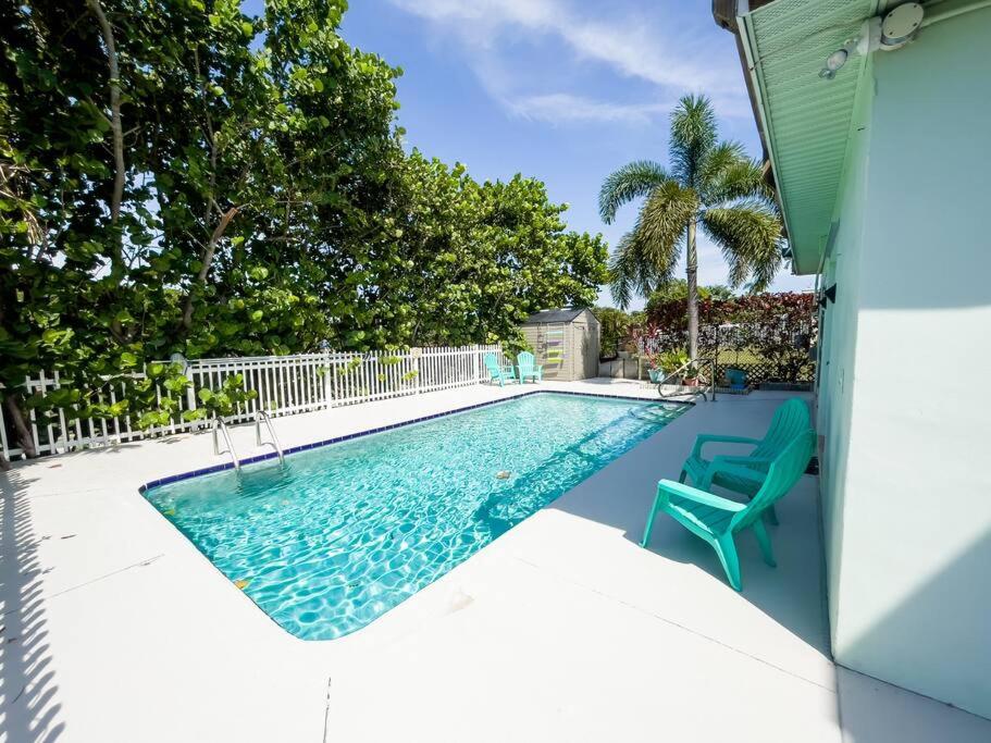 Skyline Breeze - Jensen Beach Family Getaway view 3