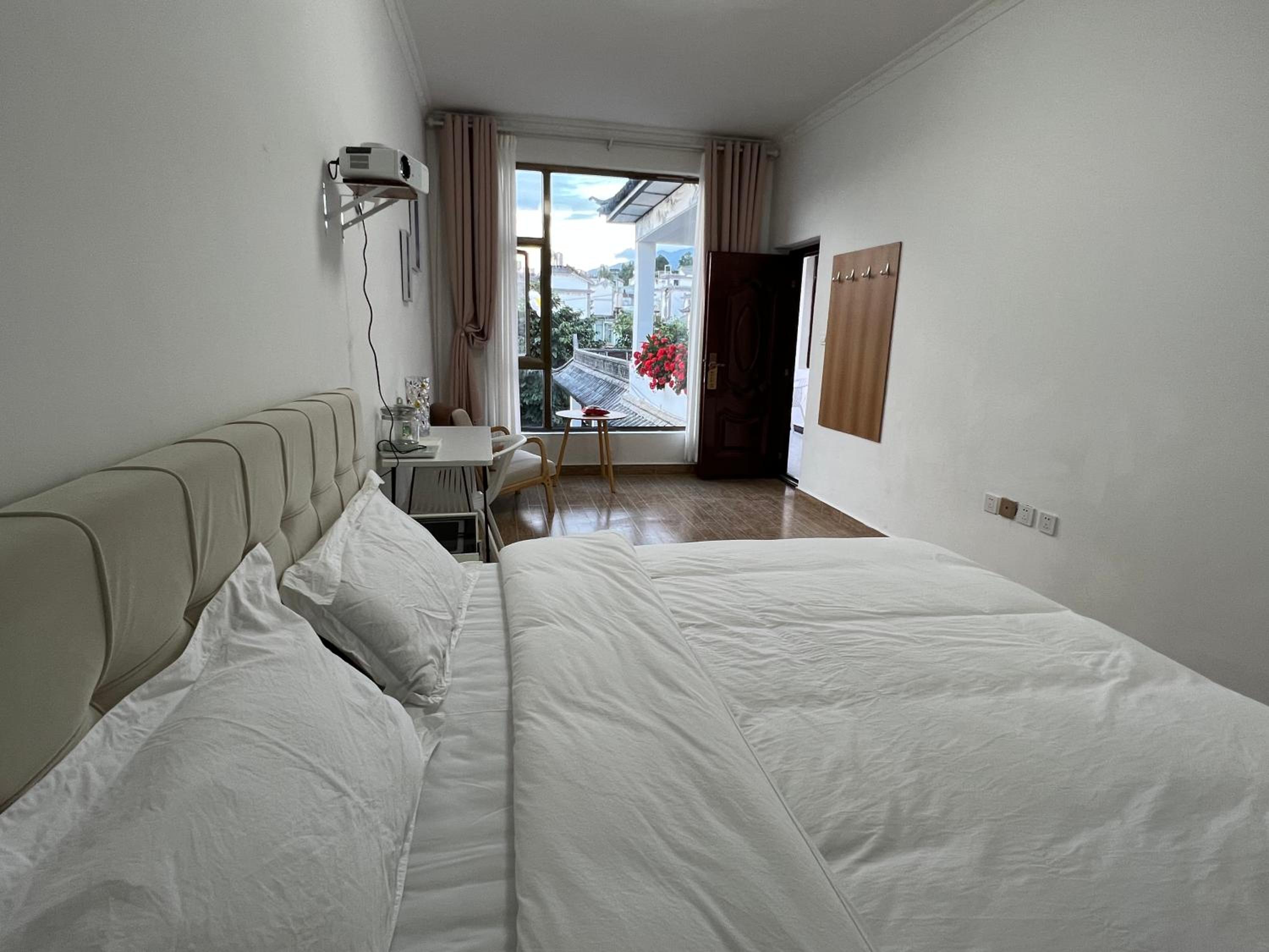 Monster B&B