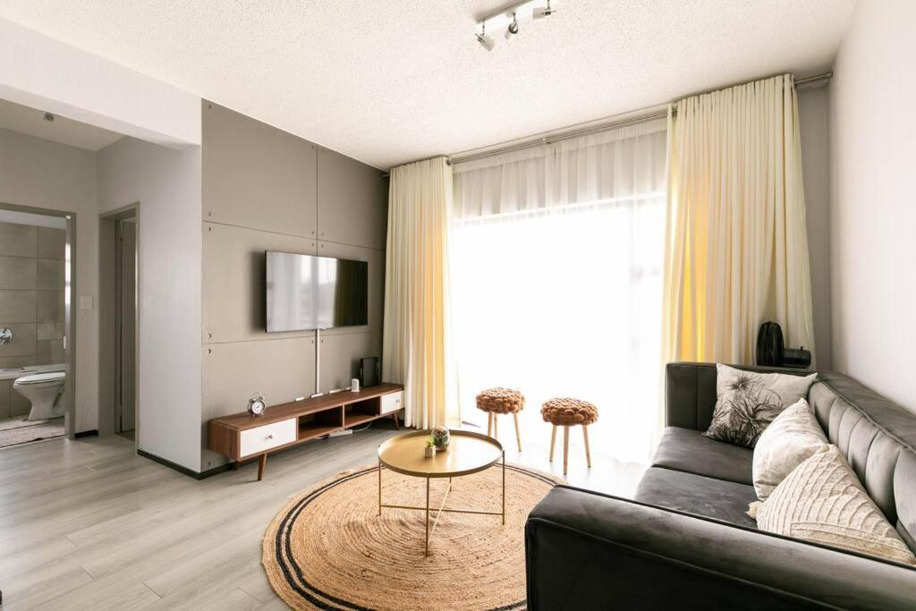 Urban, modern, stylish, with backup power view 3