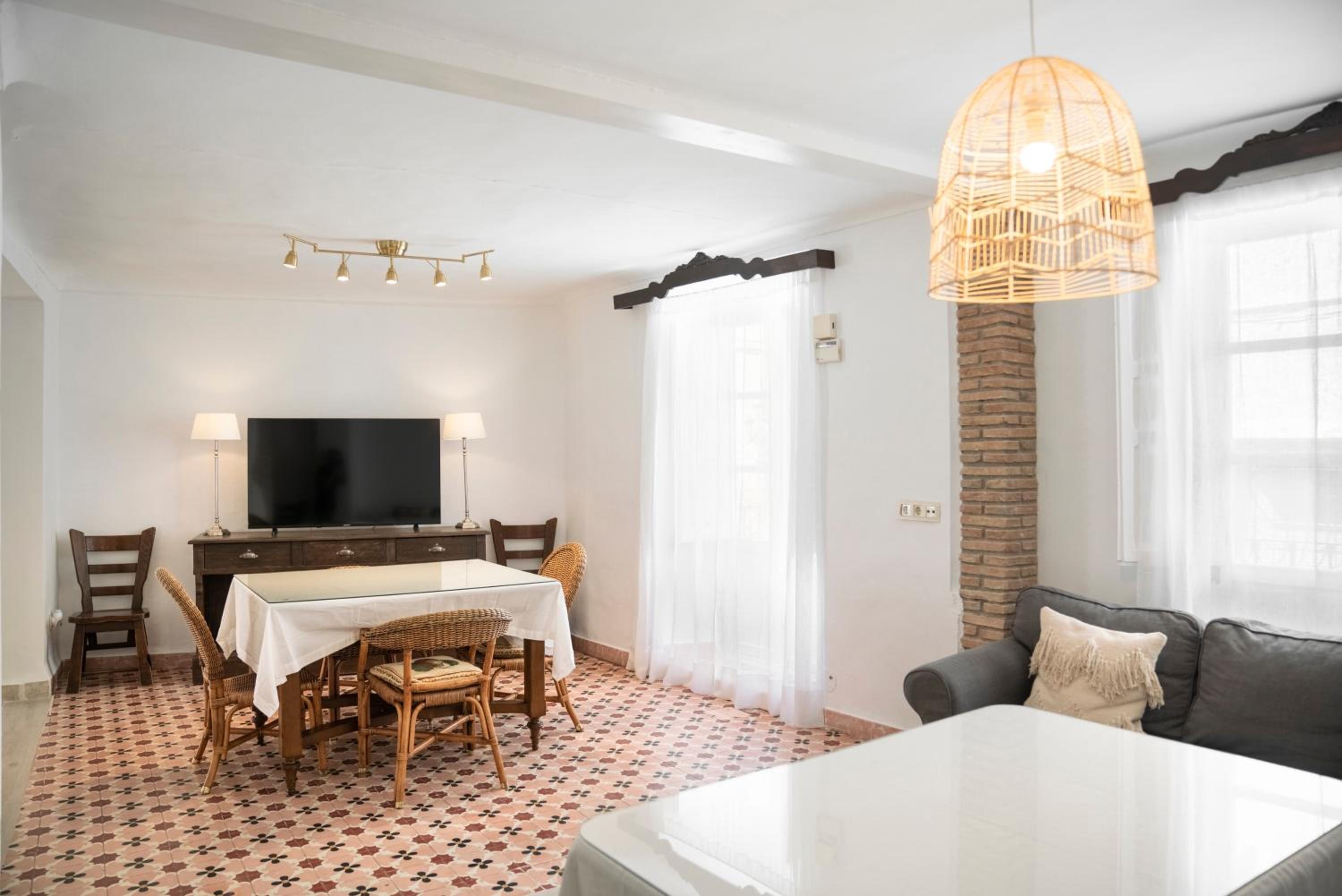 Balcón a la Sierra - Gran Casa con Terraza y Hermosas Vistas a la Sierra