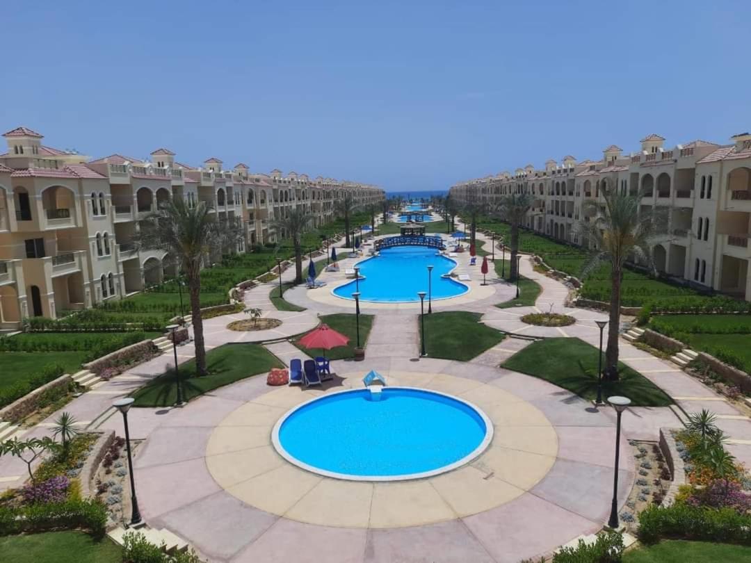 Lasirina palm beach for familes only