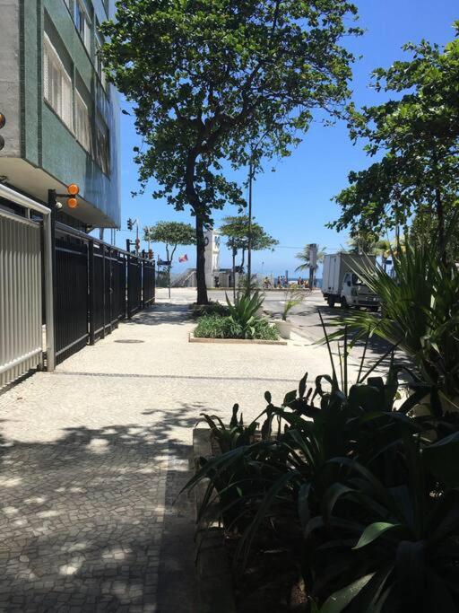 Lindo Apto Beira-Mar em frente a Praia de Ipanema Beach
