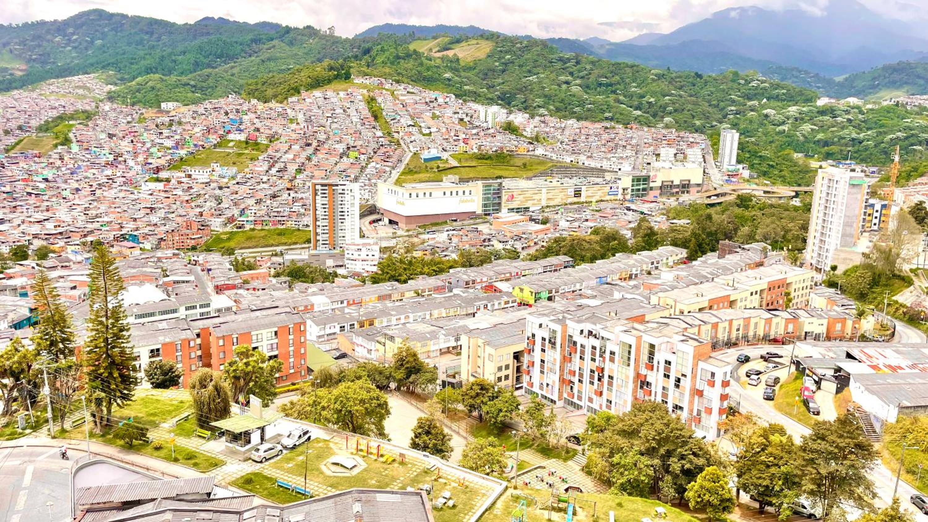 Av santander Apartaestudio premium