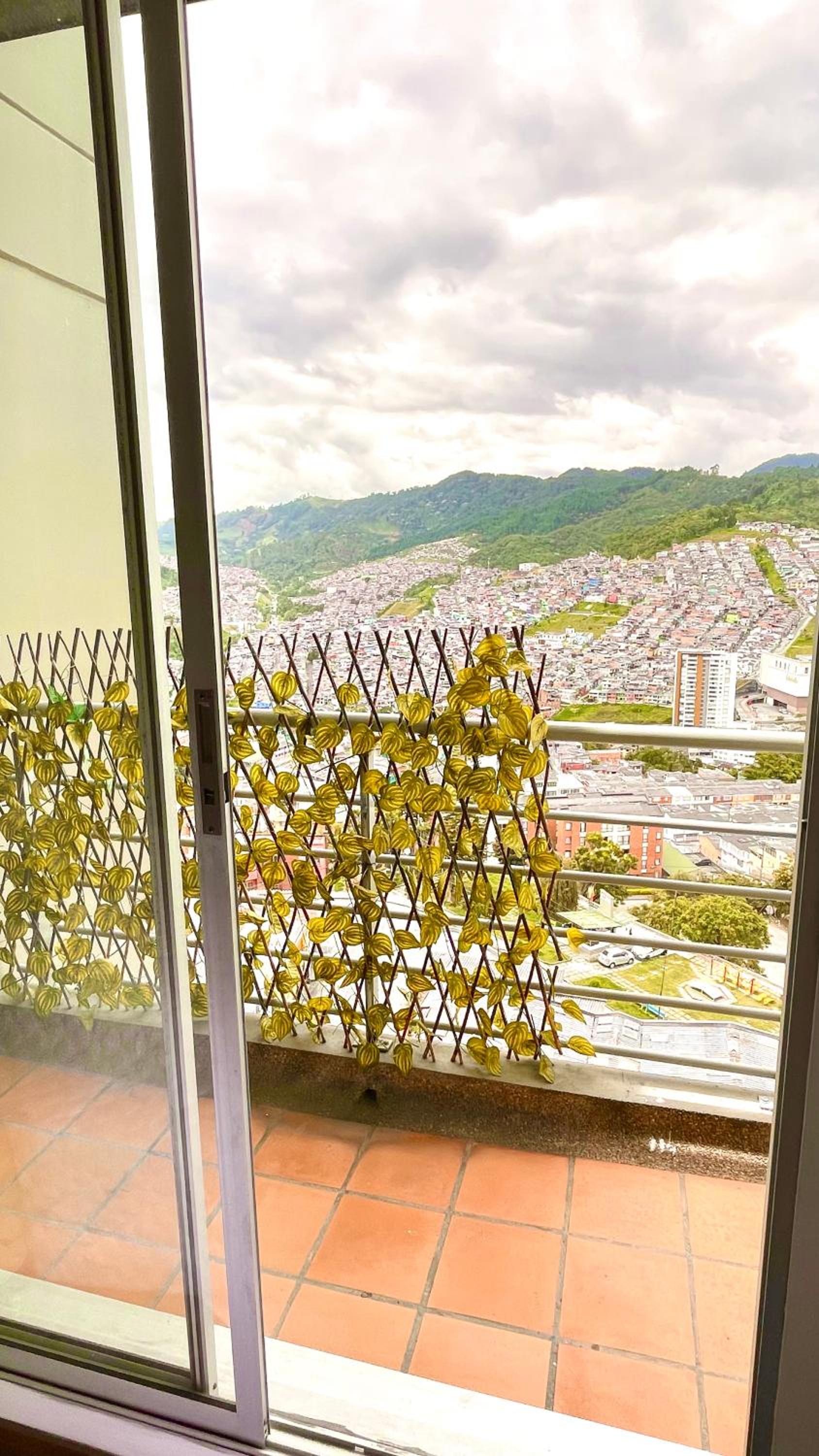 Av santander Apartaestudio premium