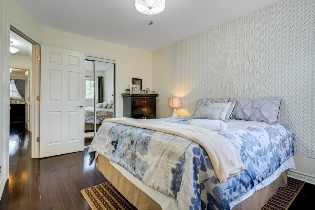 Luxury Home In Castlemore Brampton