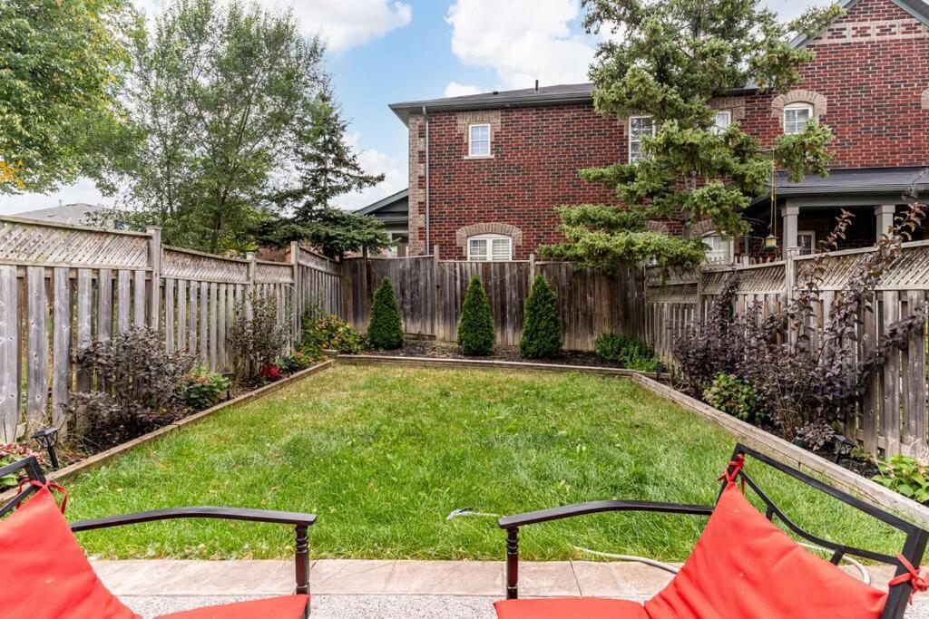 Luxury Home In Castlemore Brampton