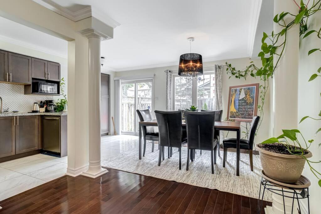 Luxury Home In Castlemore Brampton