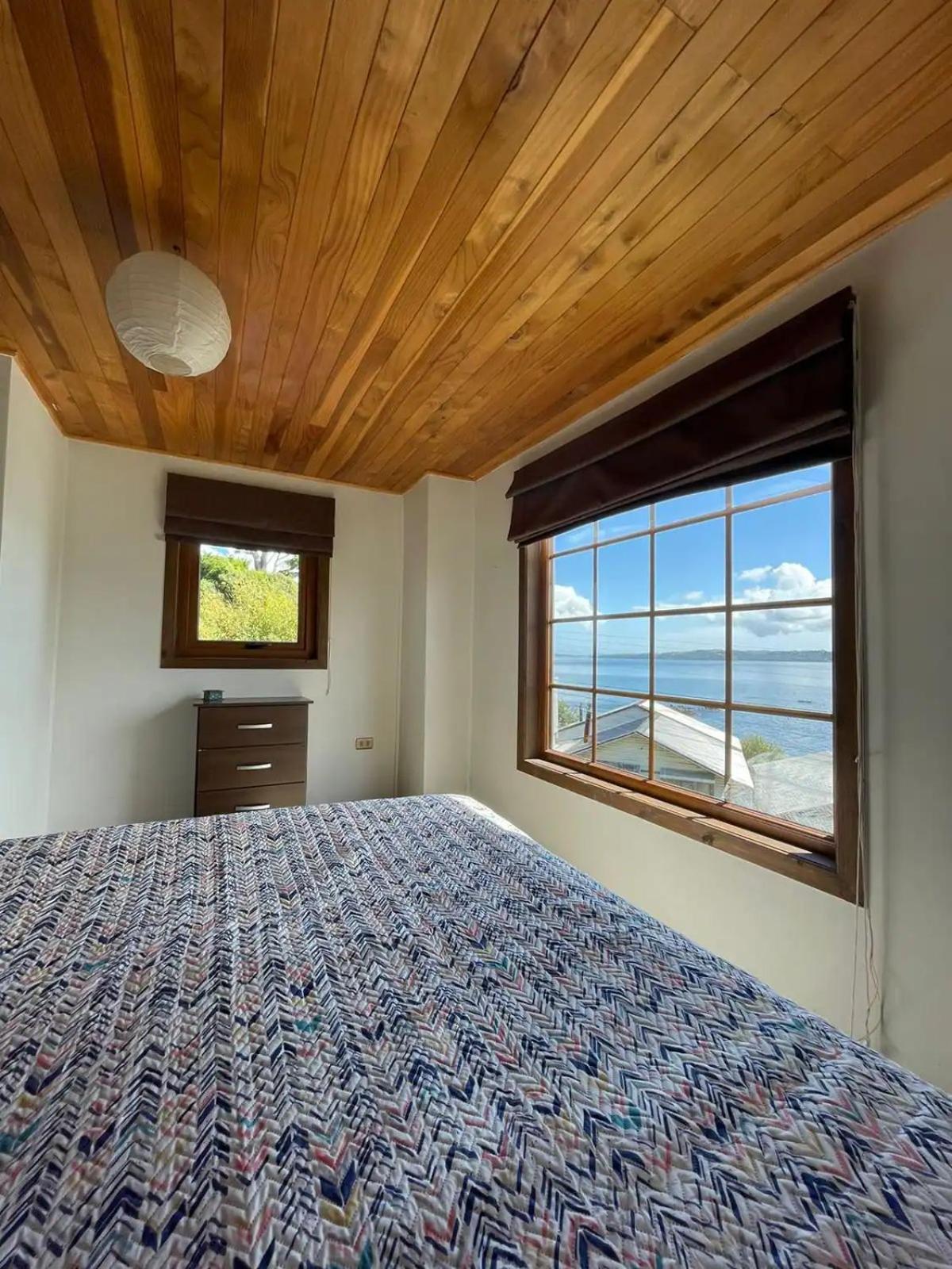 Sea view Room 1 on Danielas Home, shared bathroom