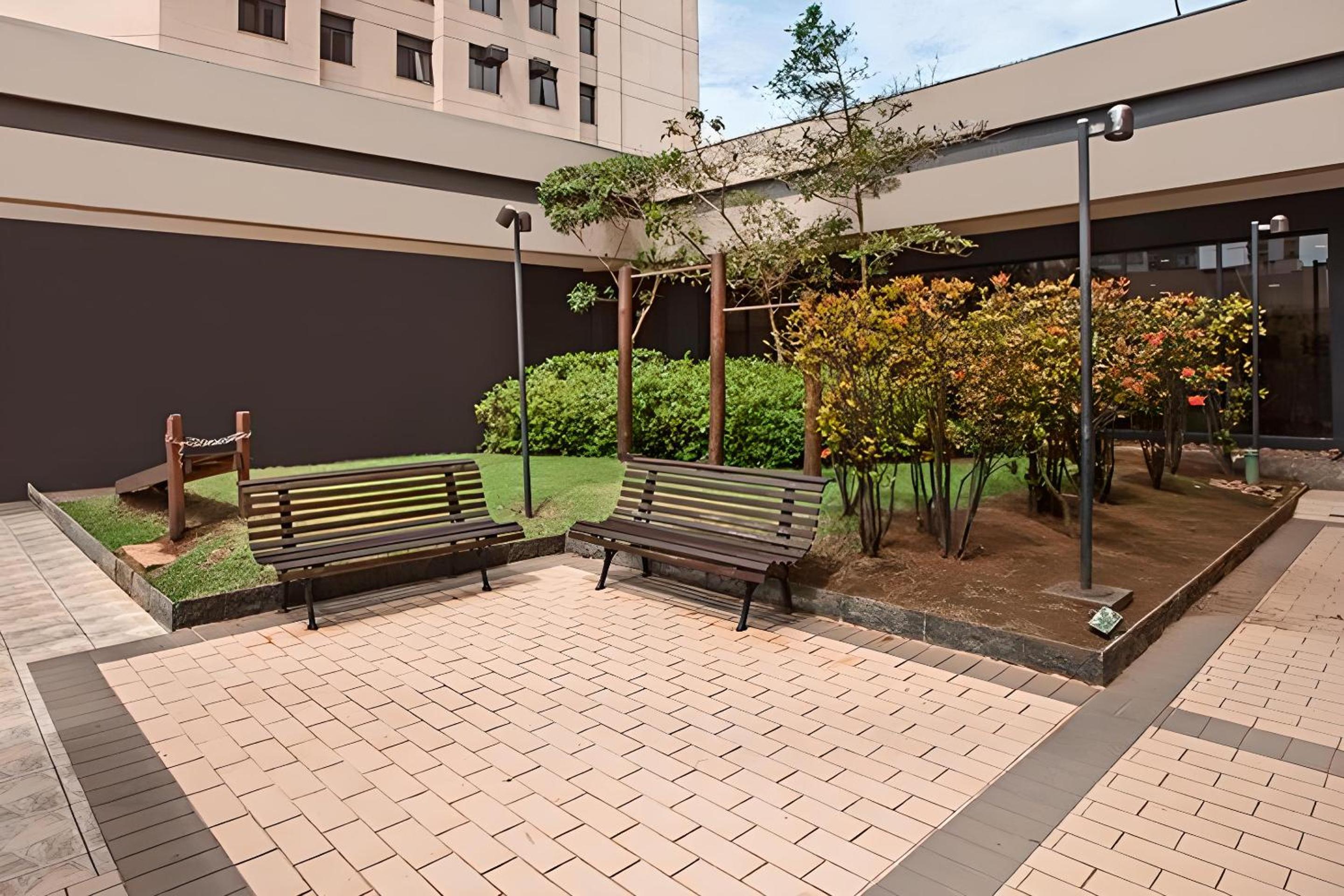 Hotel E suites em frente ao Aeroporto Congonhas com Piscina 914