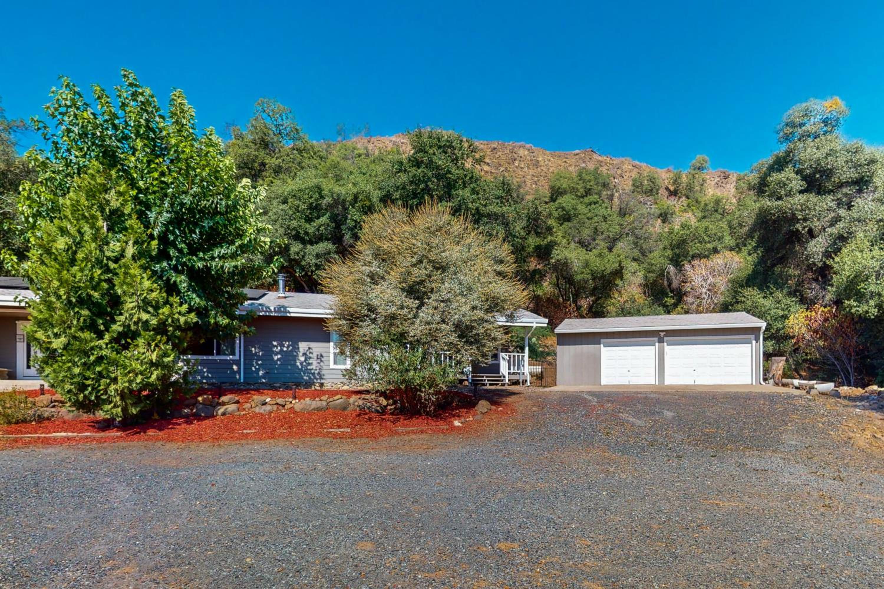 Pet-Friendly Jamestown Home with Sweeping Views!