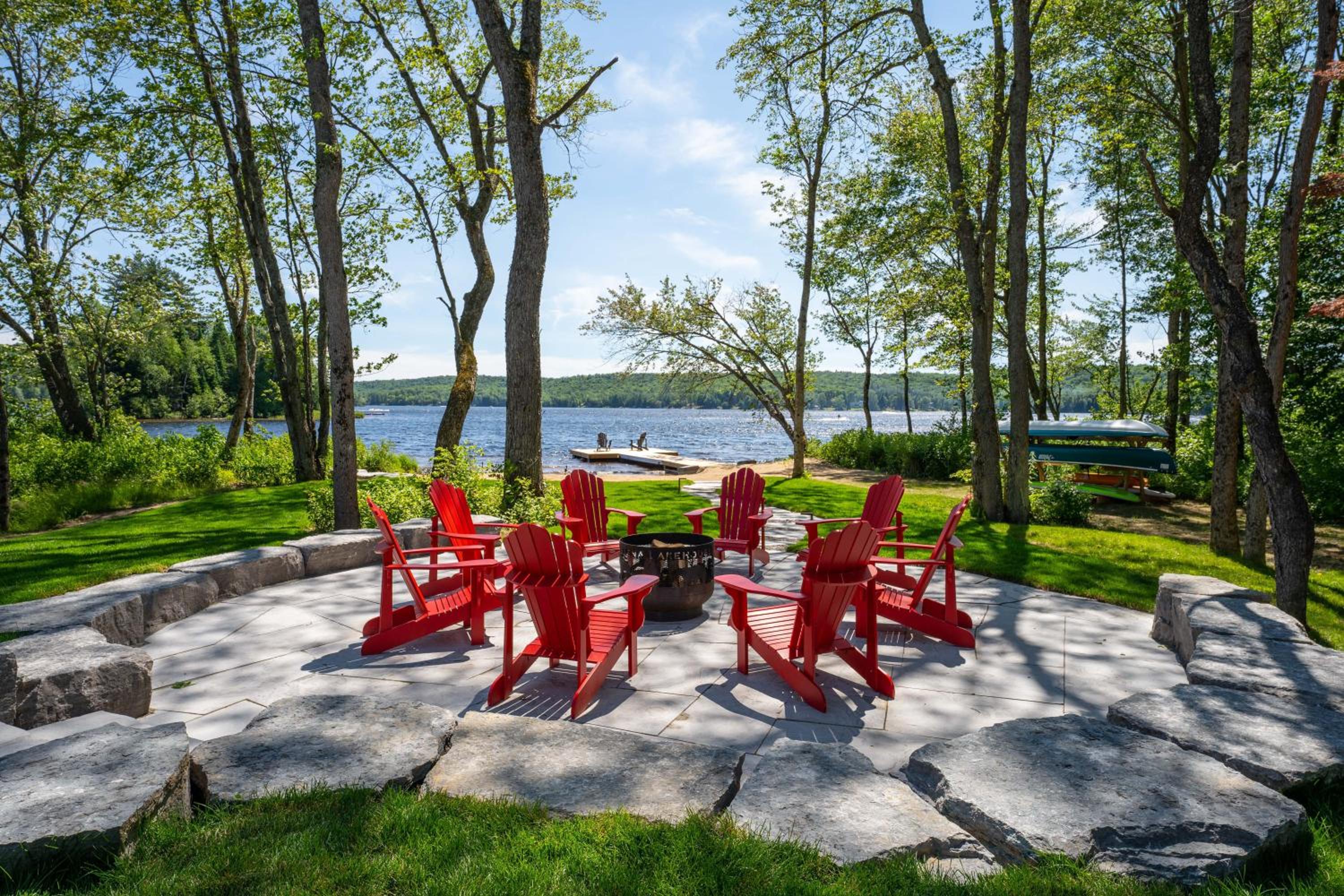 Luxury Muskoka Cottage 4 Bedroom with Sauna