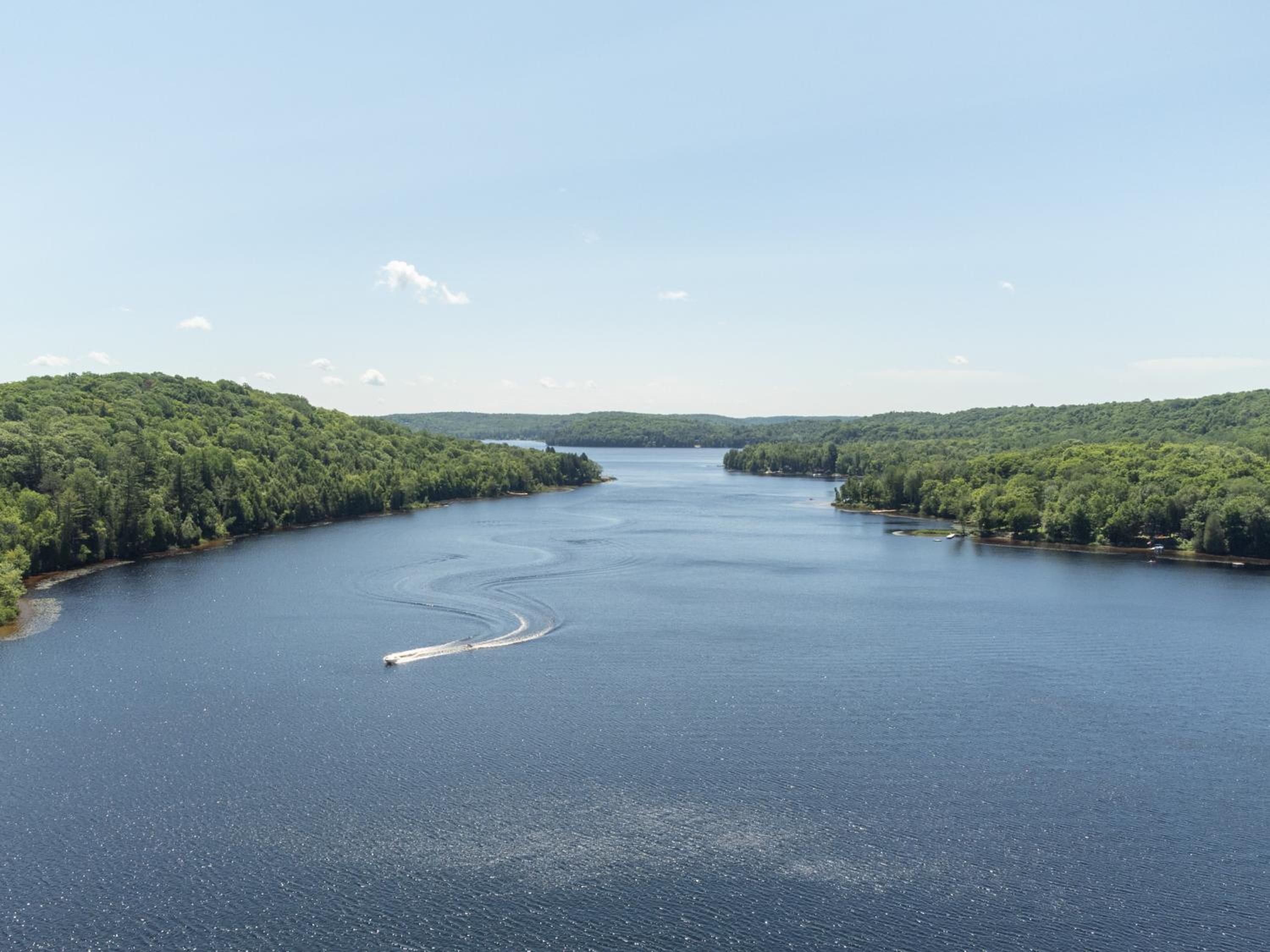Luxury Muskoka Cottage 4 Bedroom with Sauna