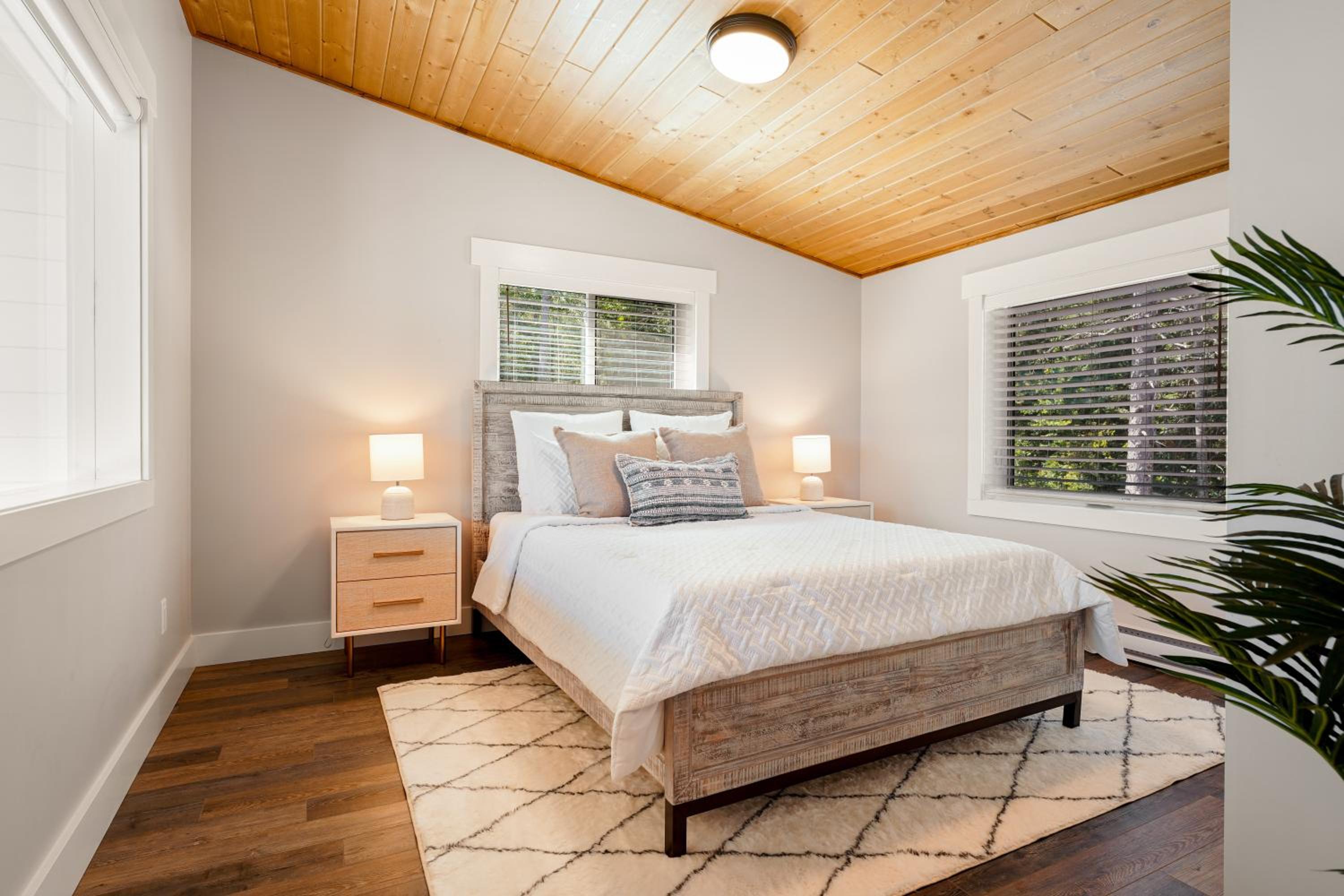 Luxury Muskoka Cottage 4 Bedroom with Sauna
