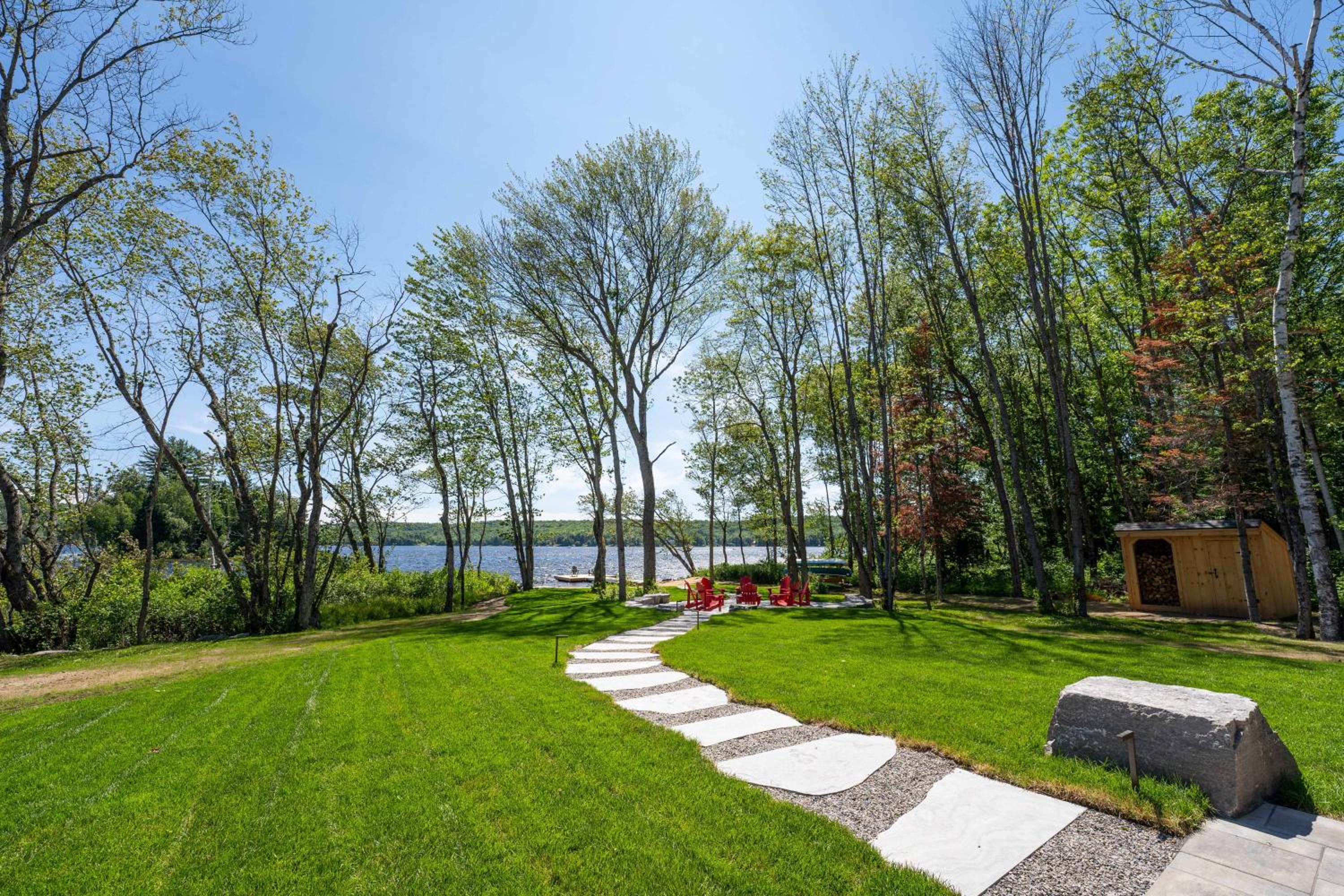 Luxury Muskoka Cottage 4 Bedroom with Sauna