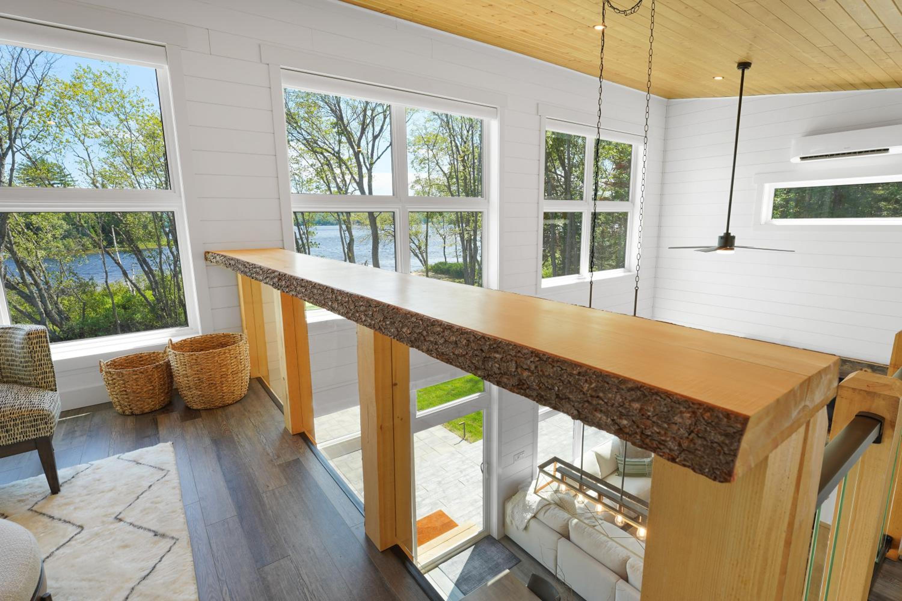Luxury Muskoka Cottage 4 Bedroom with Sauna
