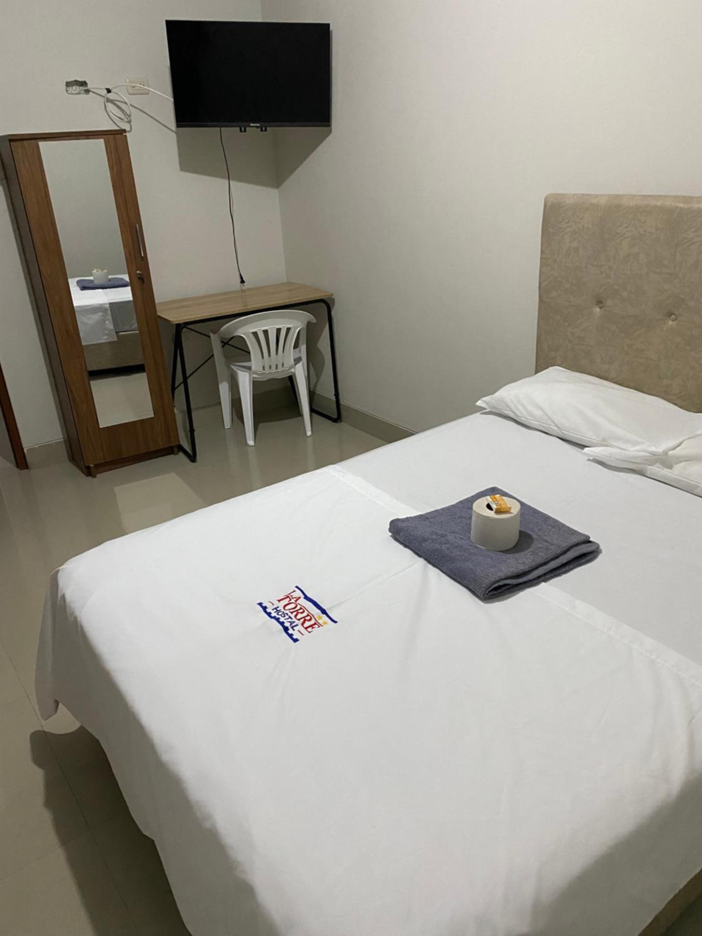 LATORRE HOSTAL