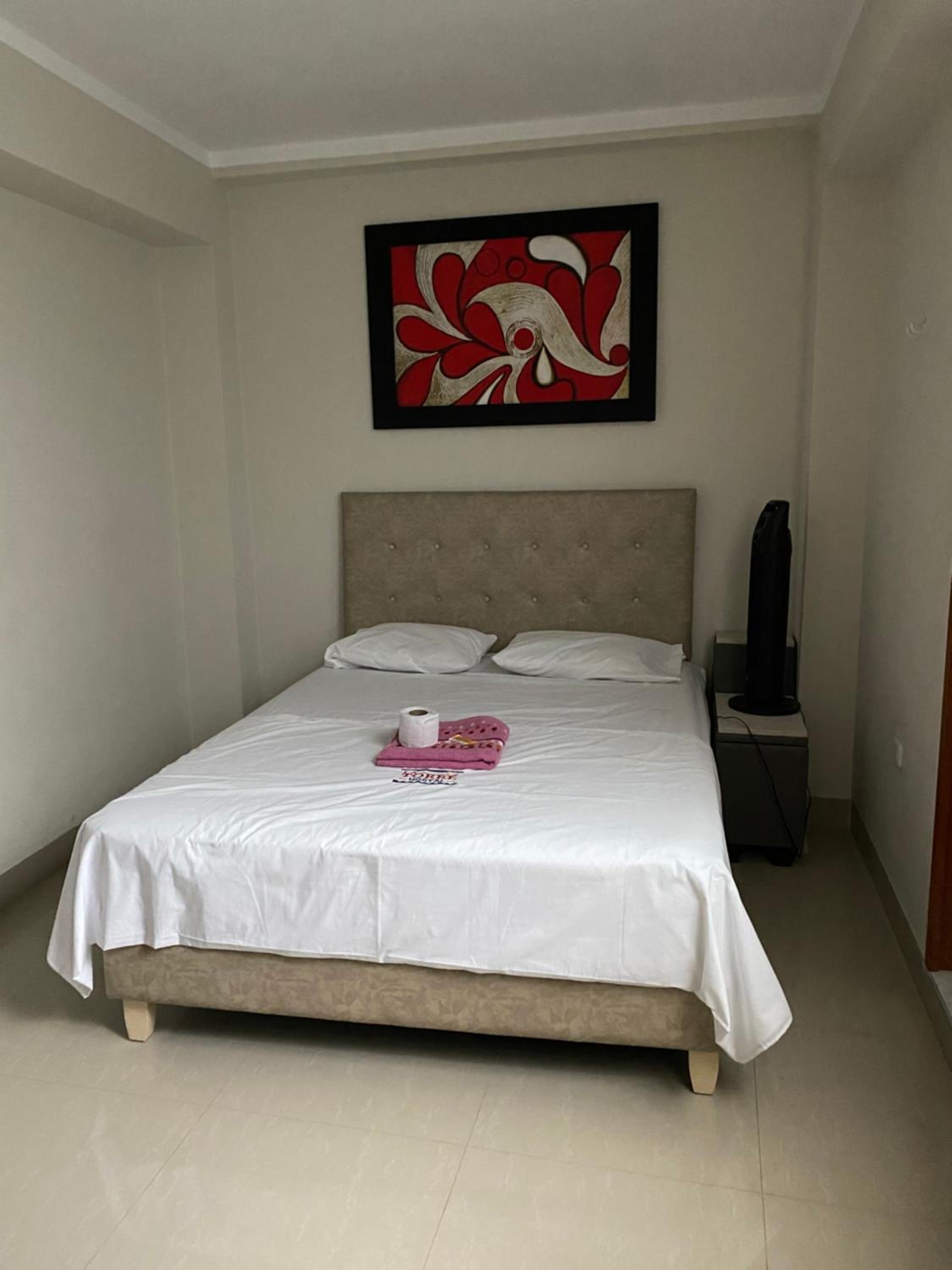 LATORRE HOSTAL