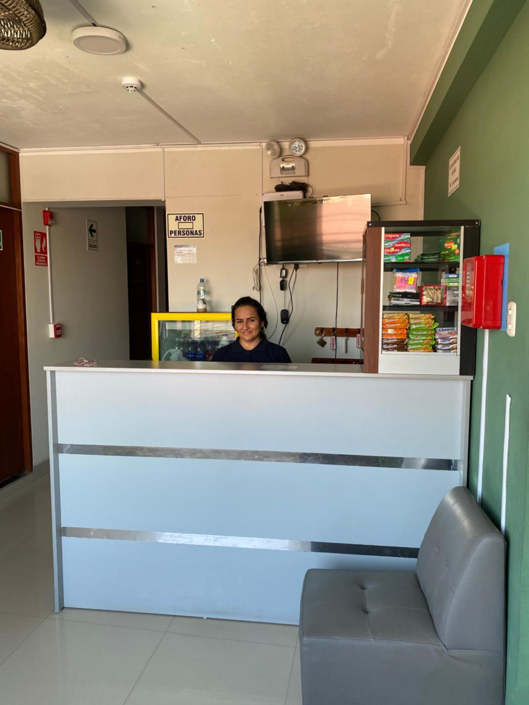LATORRE HOSTAL