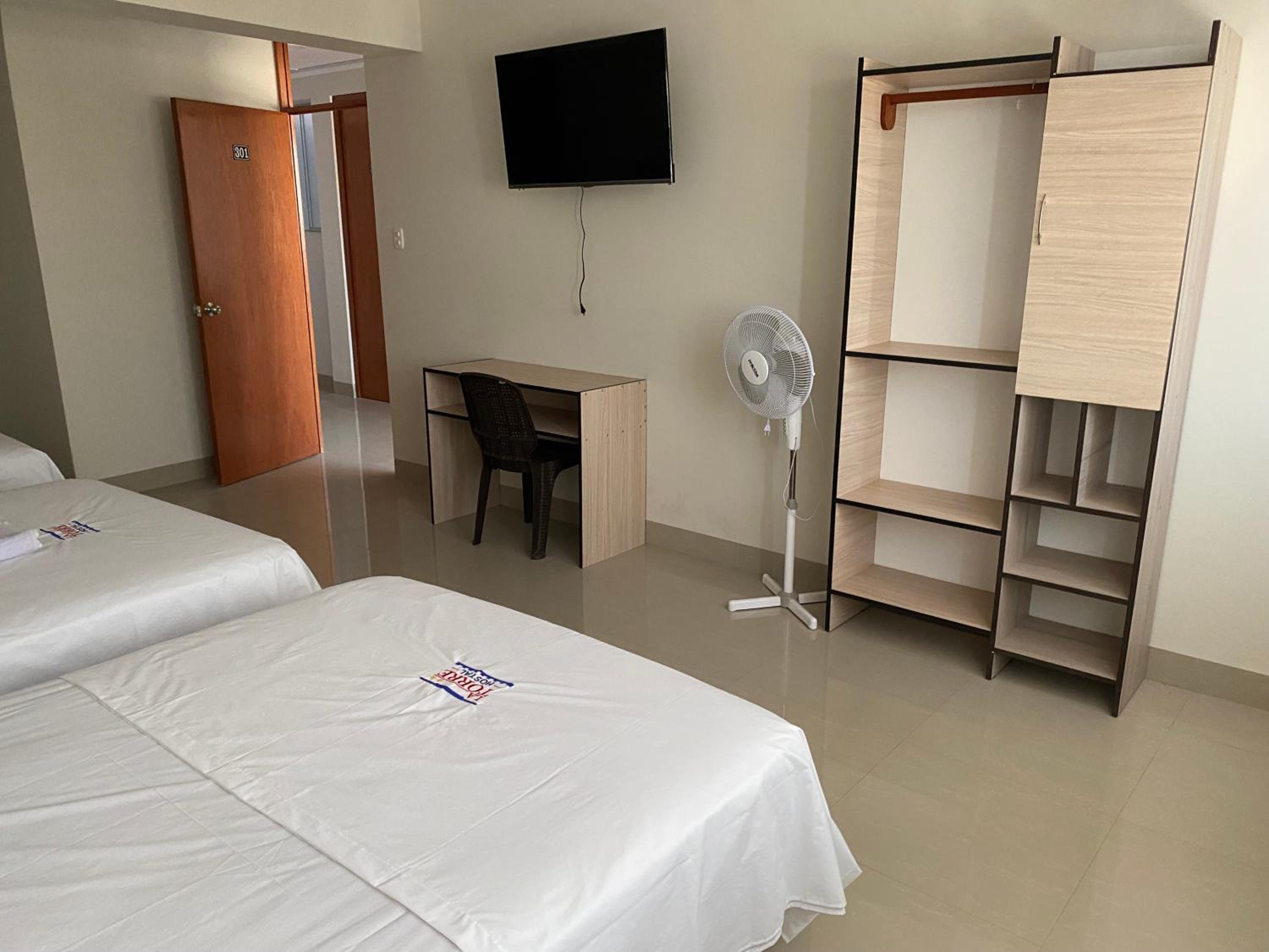 LATORRE HOSTAL