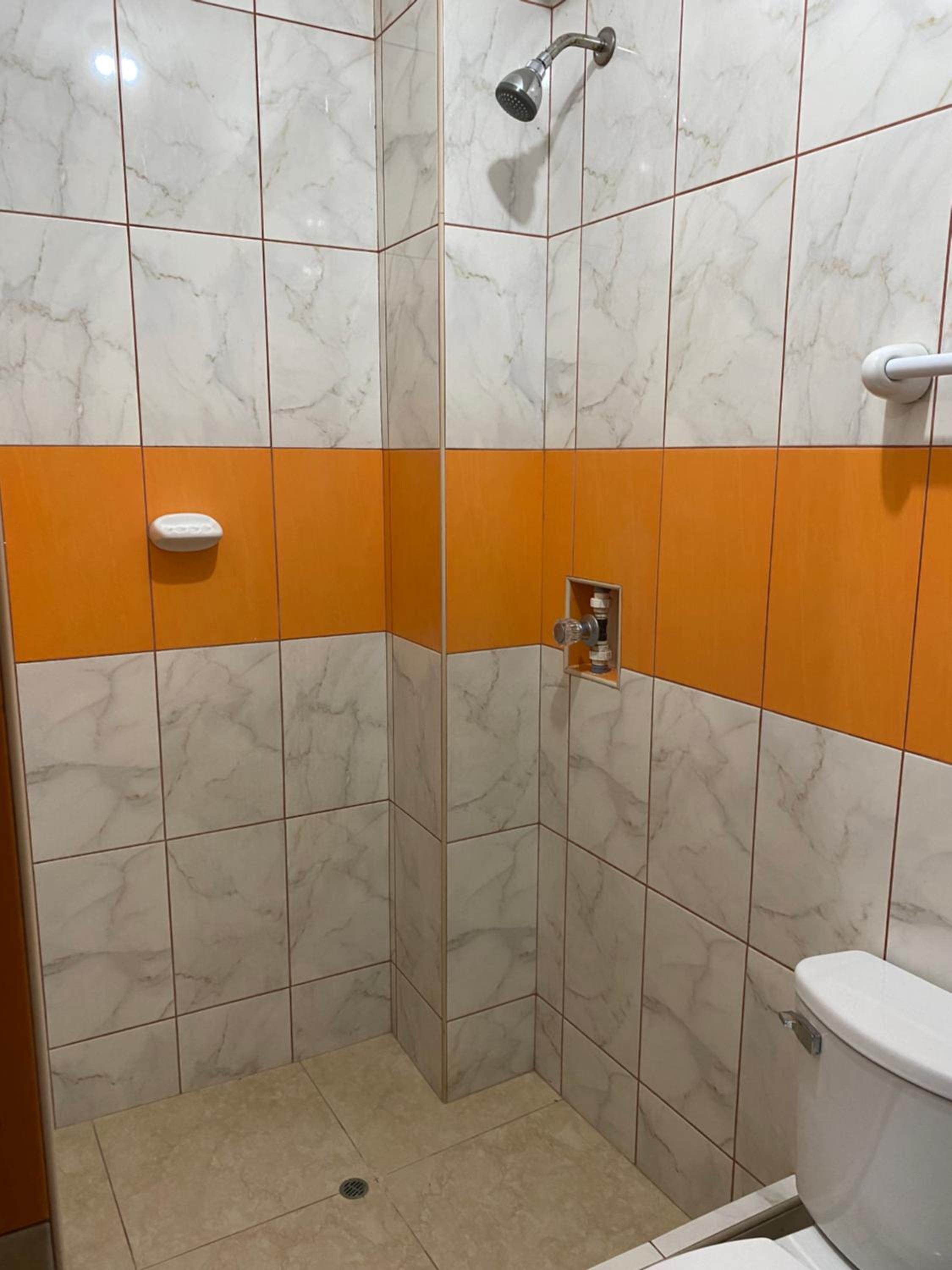 LATORRE HOSTAL