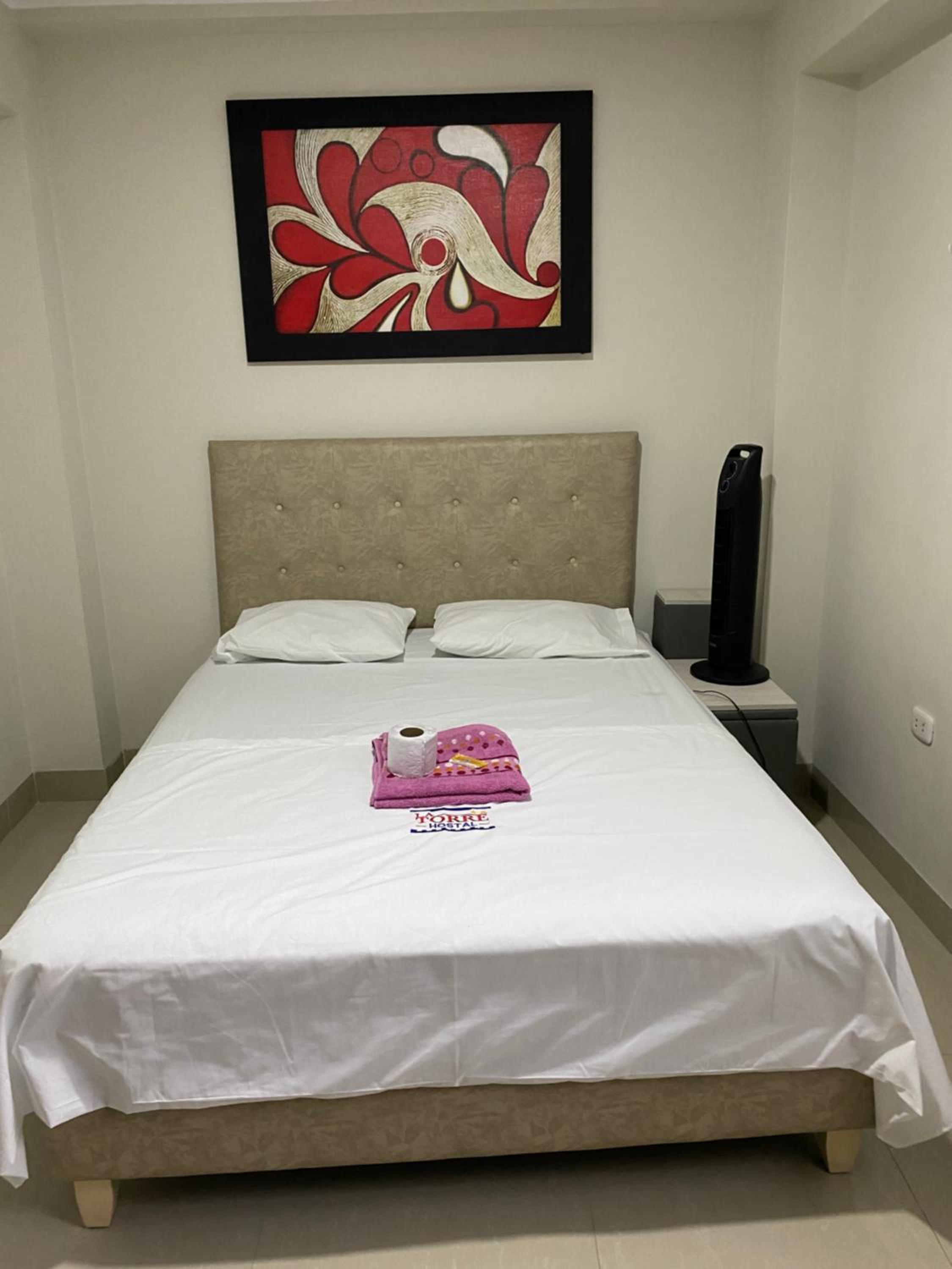 LATORRE HOSTAL