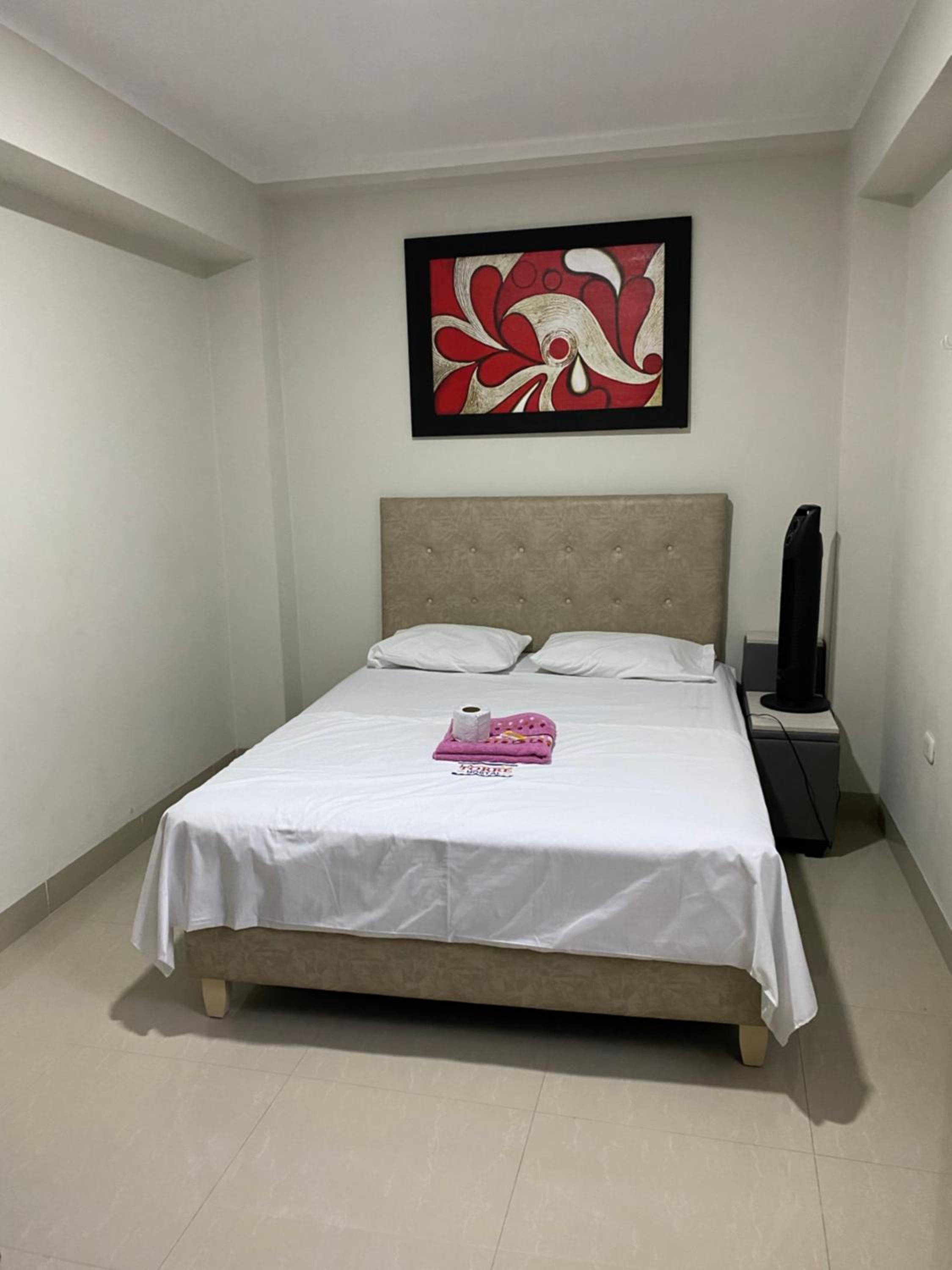 LATORRE HOSTAL
