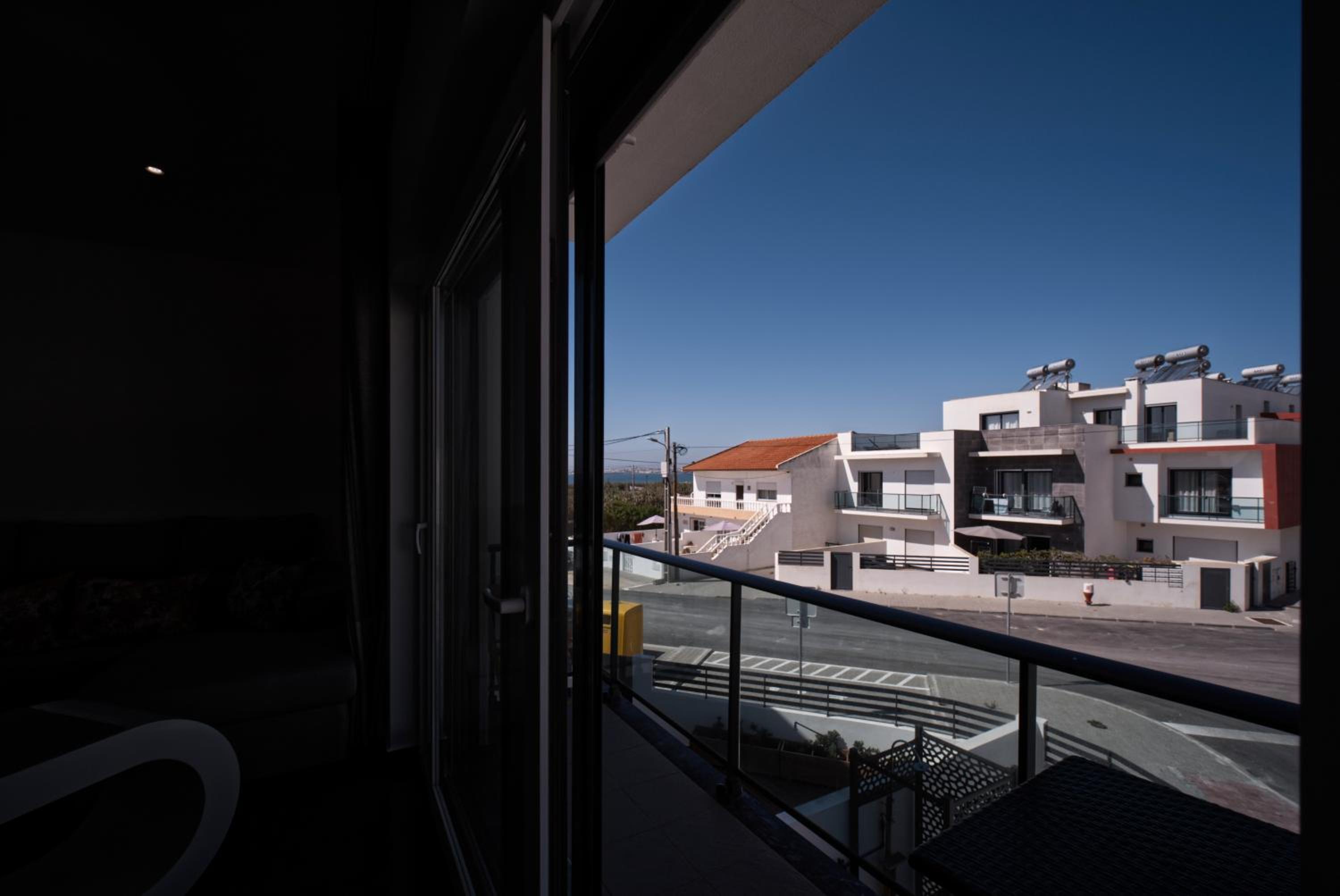 Apartment Ocean Baleal with AC view 3
