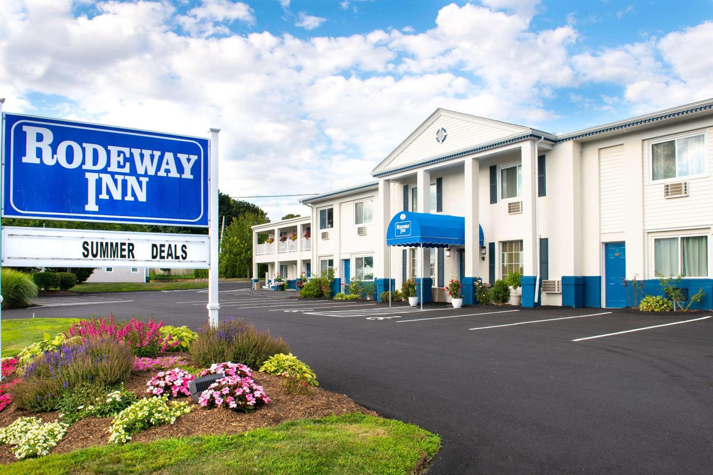 Rodeway Inn Middletown - Newport view 2