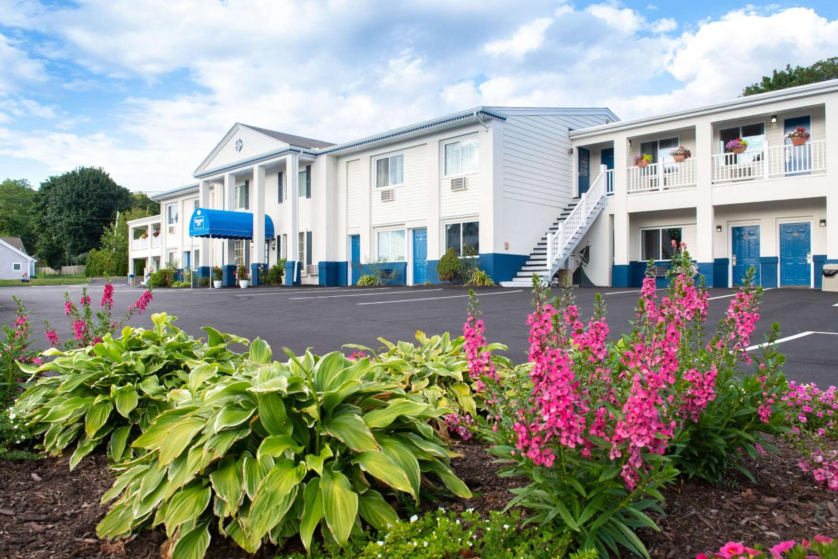 Rodeway Inn Middletown - Newport view 5