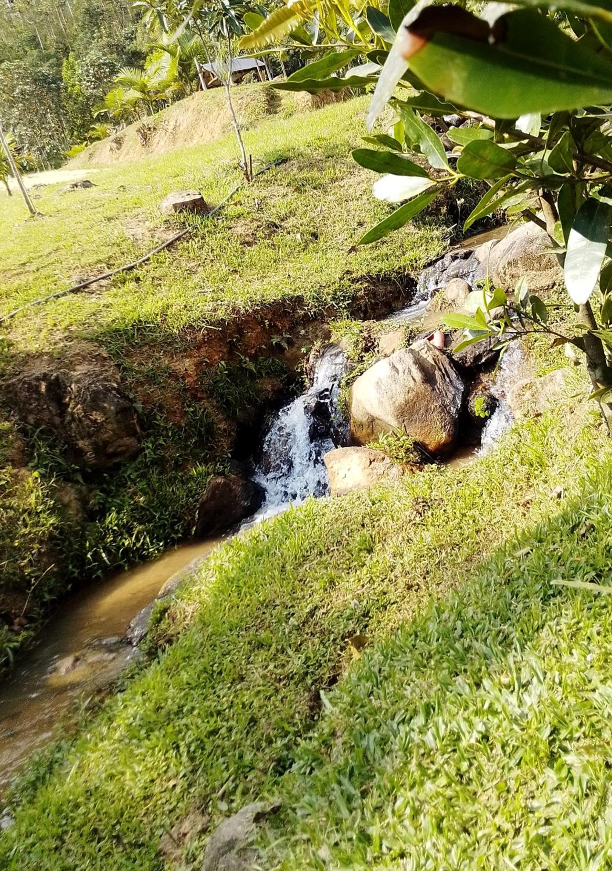 Glamping casal - mini chale mobiliado com colchão casal roupa de cama travesseiros - Rancho Perene estação rural