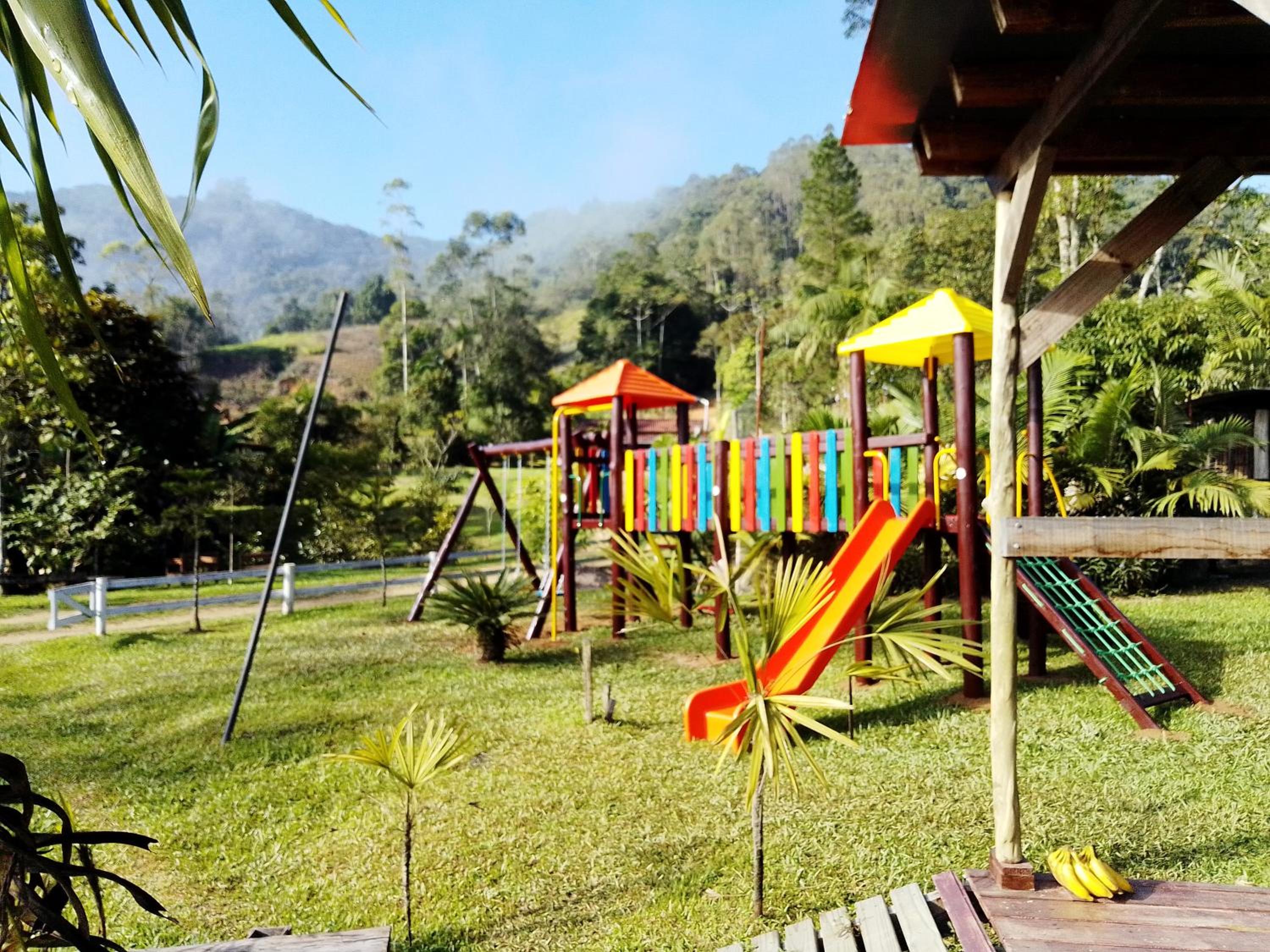 Glamping casal - mini chale mobiliado com colchão casal roupa de cama travesseiros - Rancho Perene estação rural