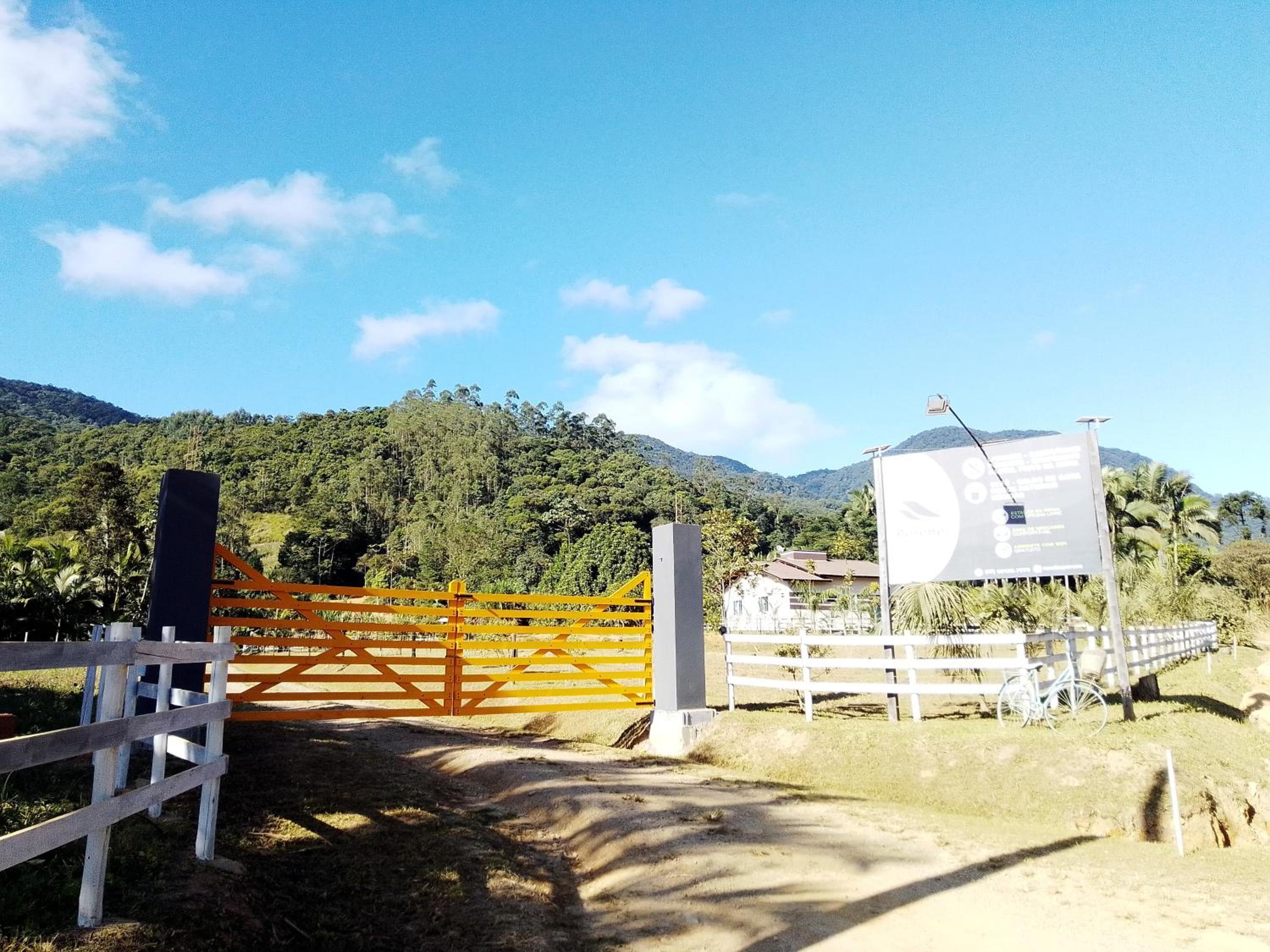 Glamping casal - mini chale mobiliado com colchão casal roupa de cama travesseiros - Rancho Perene estação rural