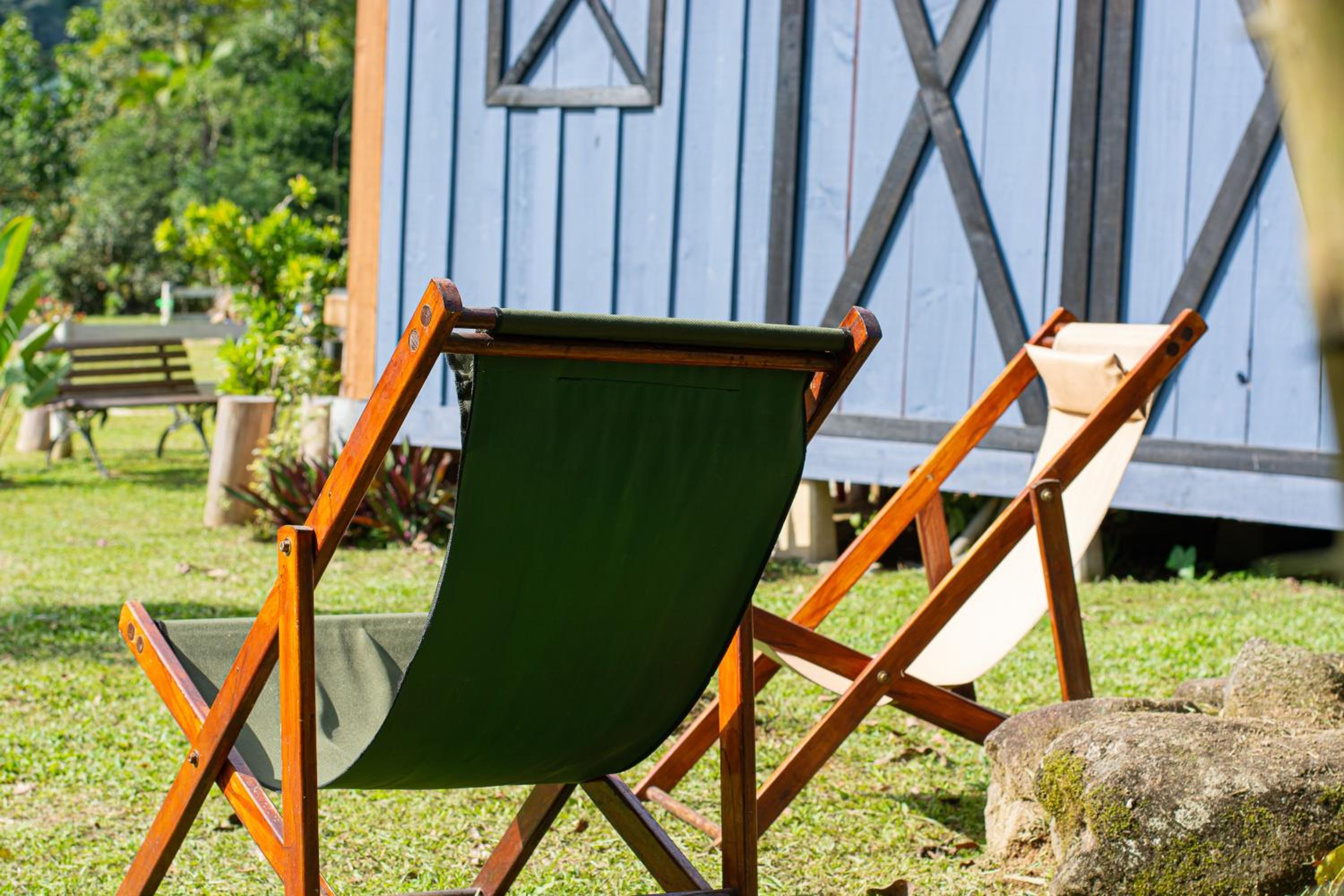 Glamping casal - mini chale mobiliado com colchão casal roupa de cama travesseiros - Rancho Perene estação rural
