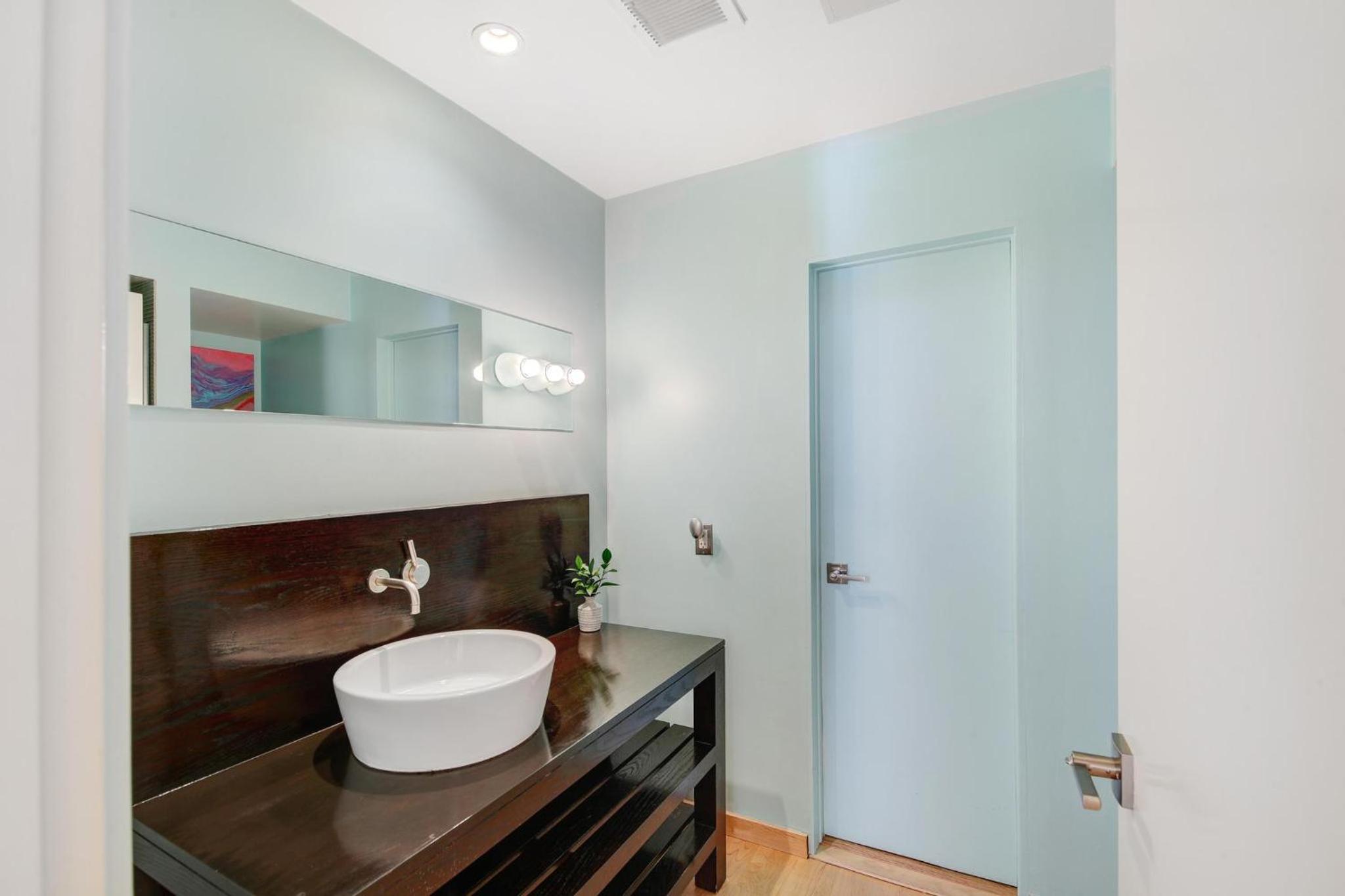 Private Room & Entrance in Marina Del Rey