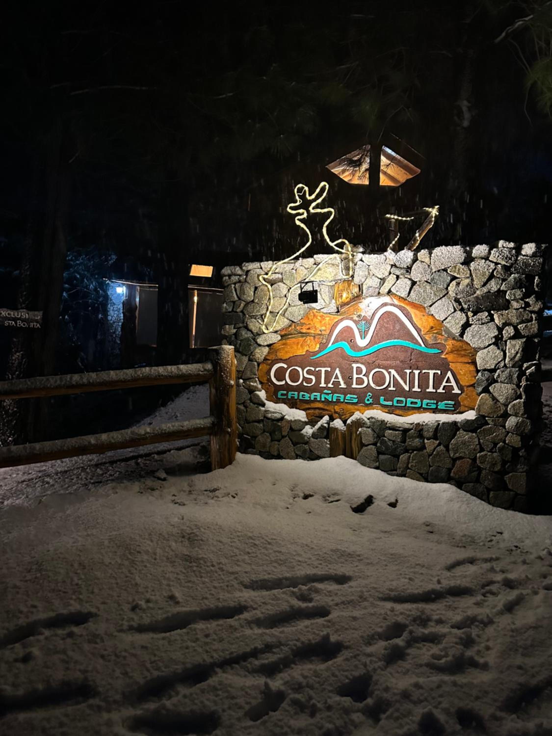 Costa Bonita Cabañas