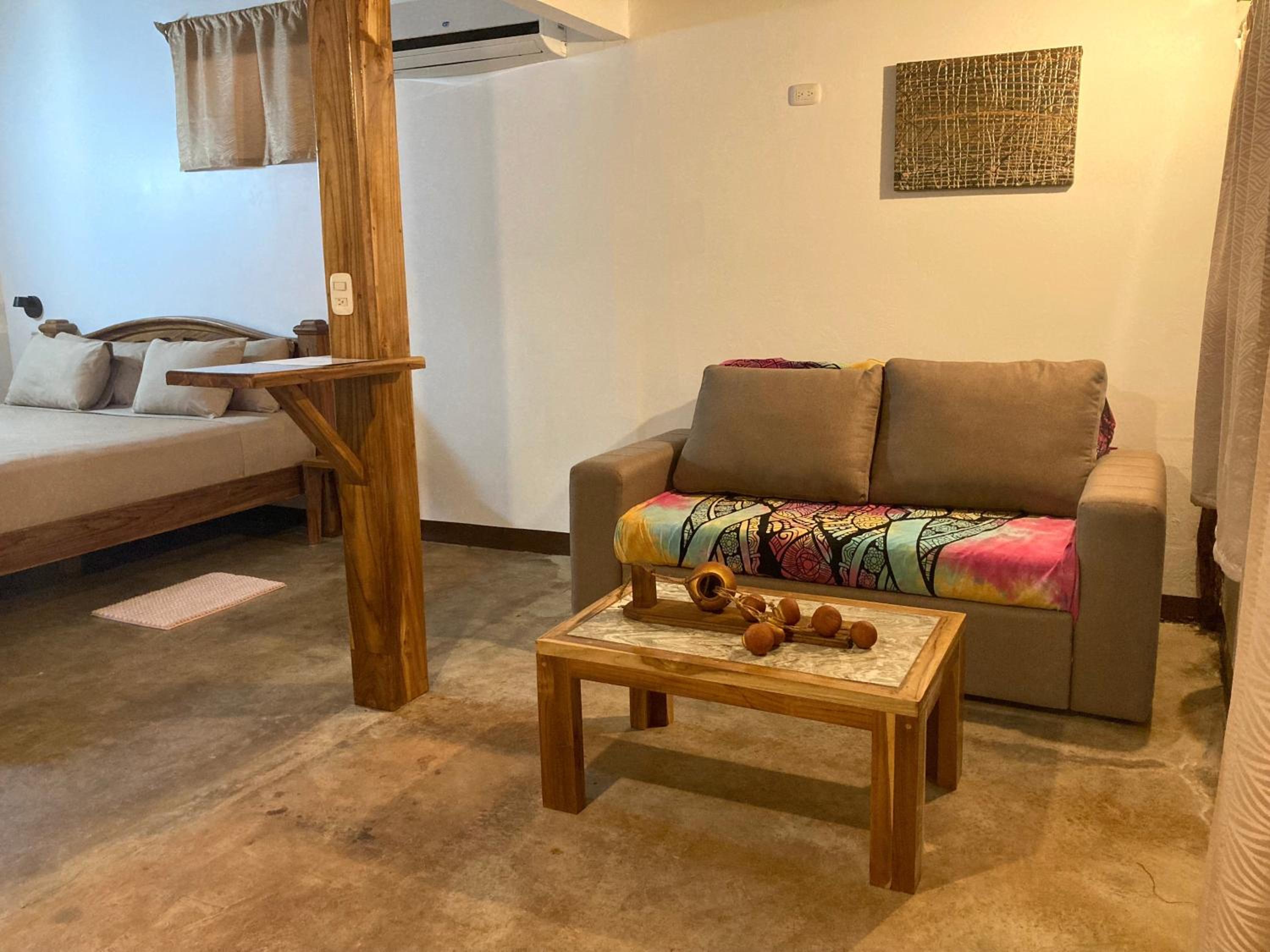 TamaHostel & Glamping