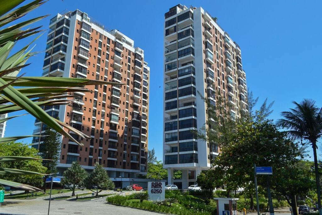 Apto frente mar 2 suítes