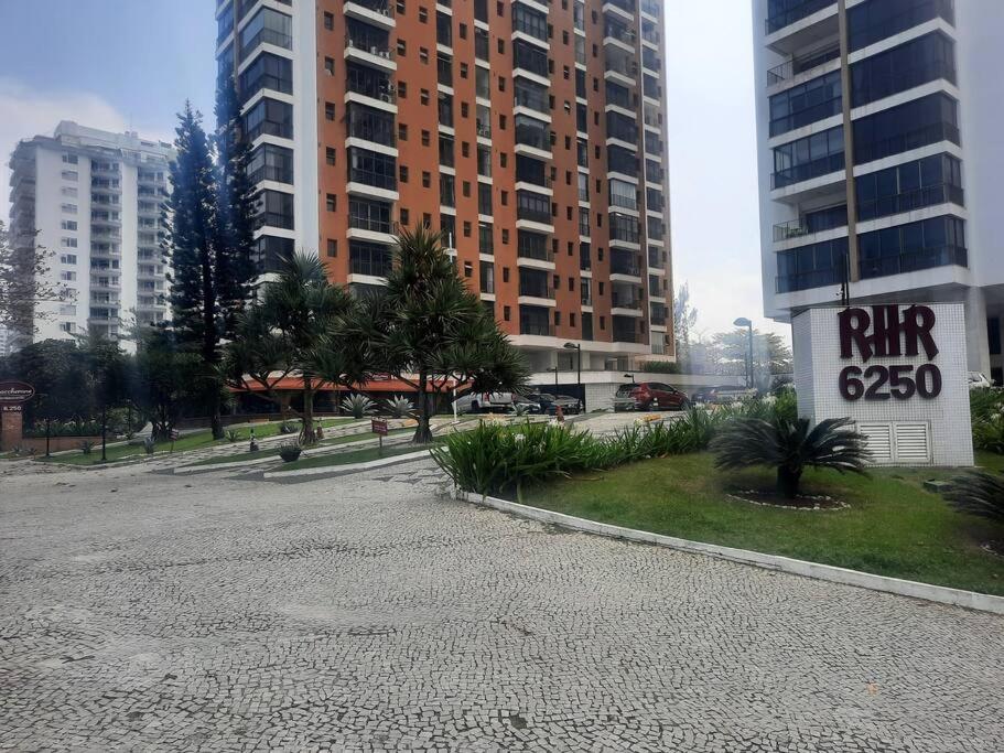 Apto frente mar 2 suítes