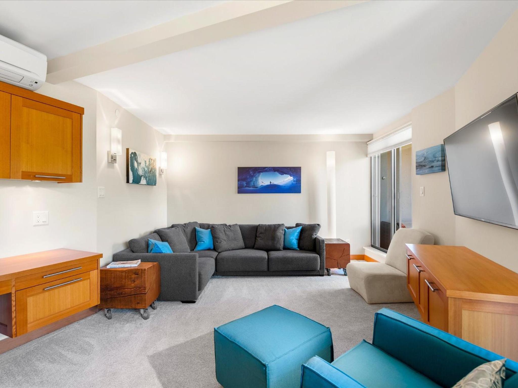Ski In/Out, Steam Shower, Pool, Hot Tub, Sauna