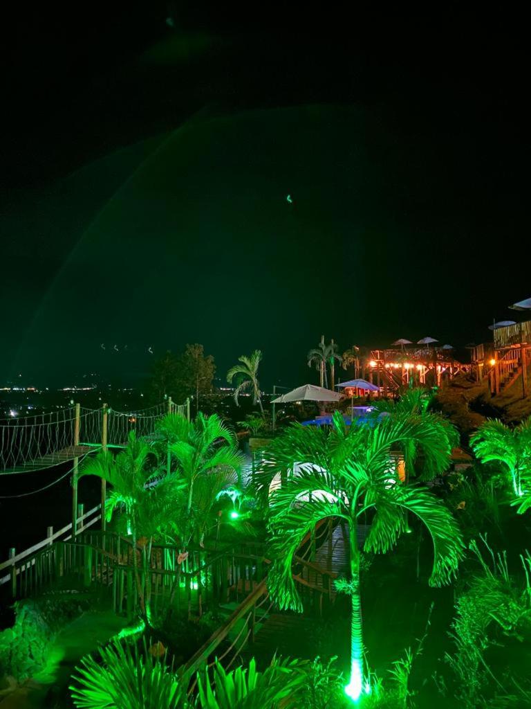Hotel Y Restaurante Los Dos Potrillos Santa Elena - Cabañas campestres