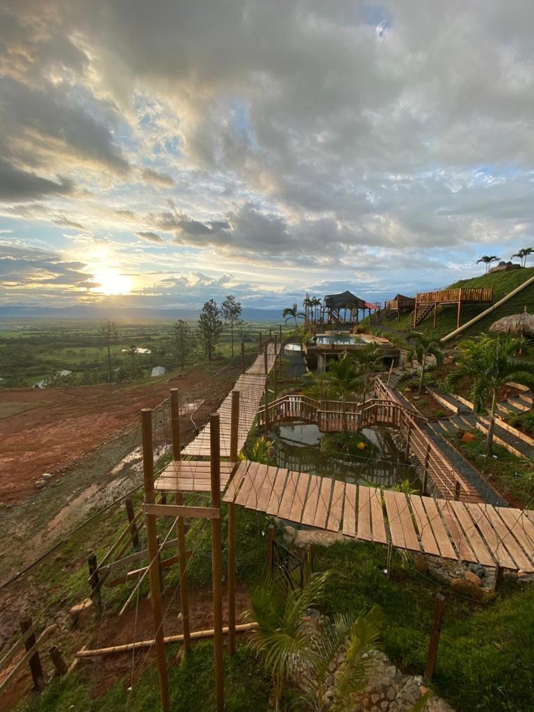 Hotel Y Restaurante Los Dos Potrillos Santa Elena - Cabañas campestres