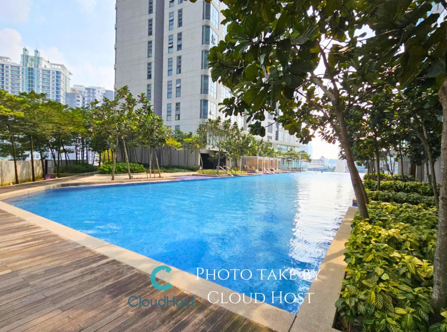 The Robertson Bukit Bintang Kuala Lumpur by Cloud Host