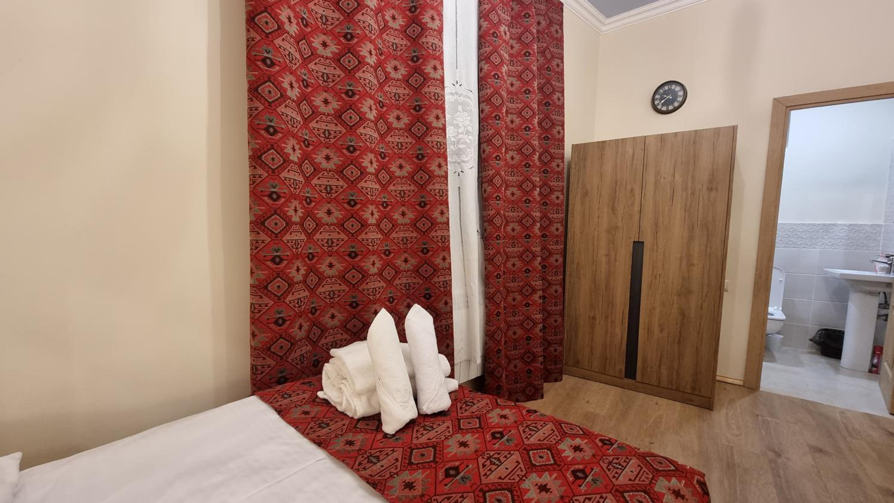 Amrots Deghceni - Boutique Castle Stay