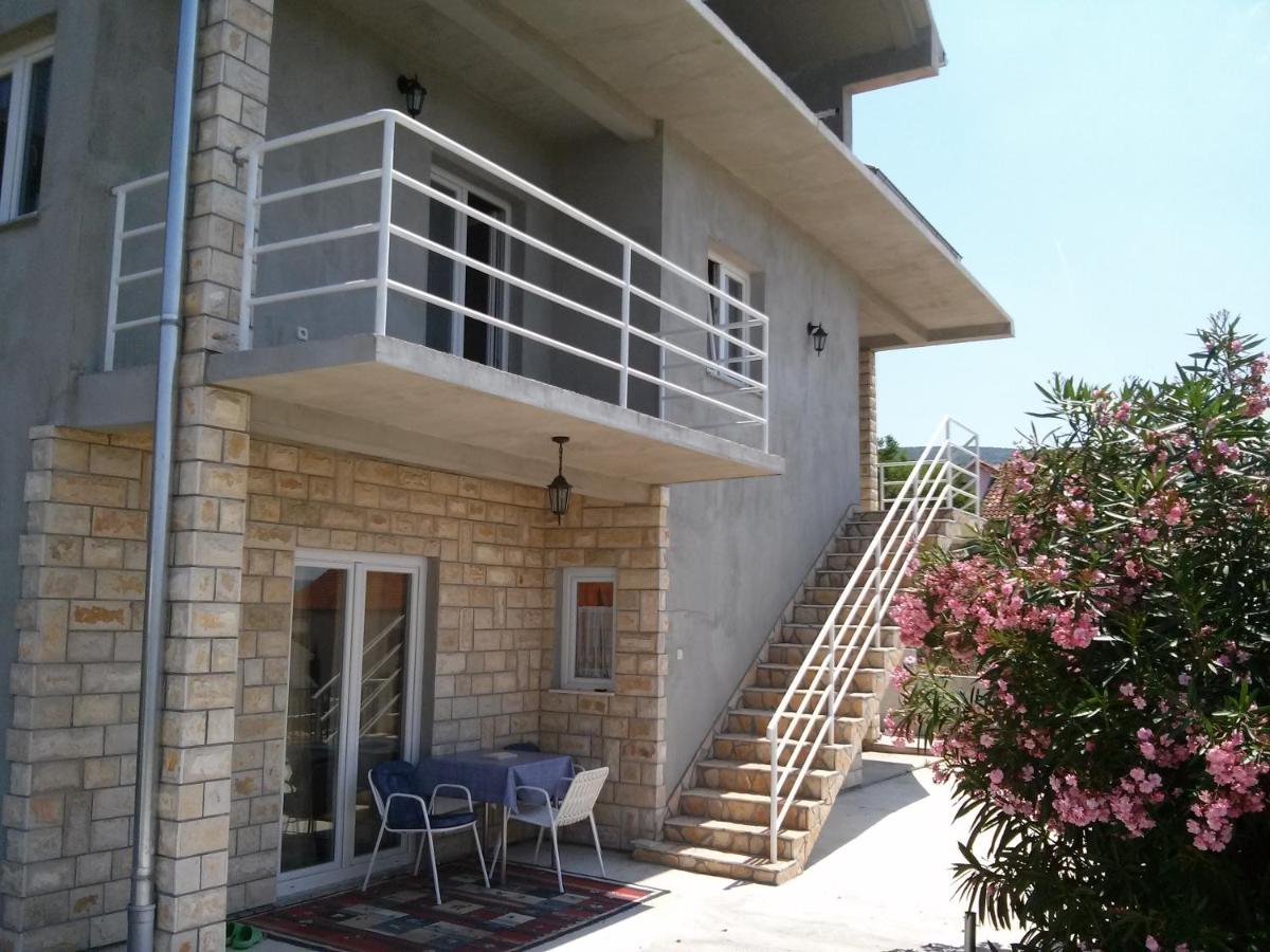 Photo 43