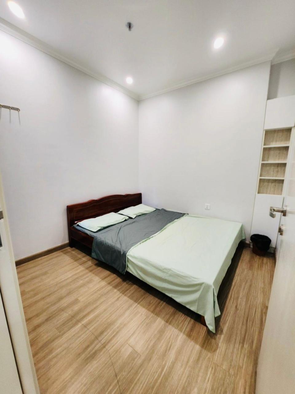 AXS/USD Homestay