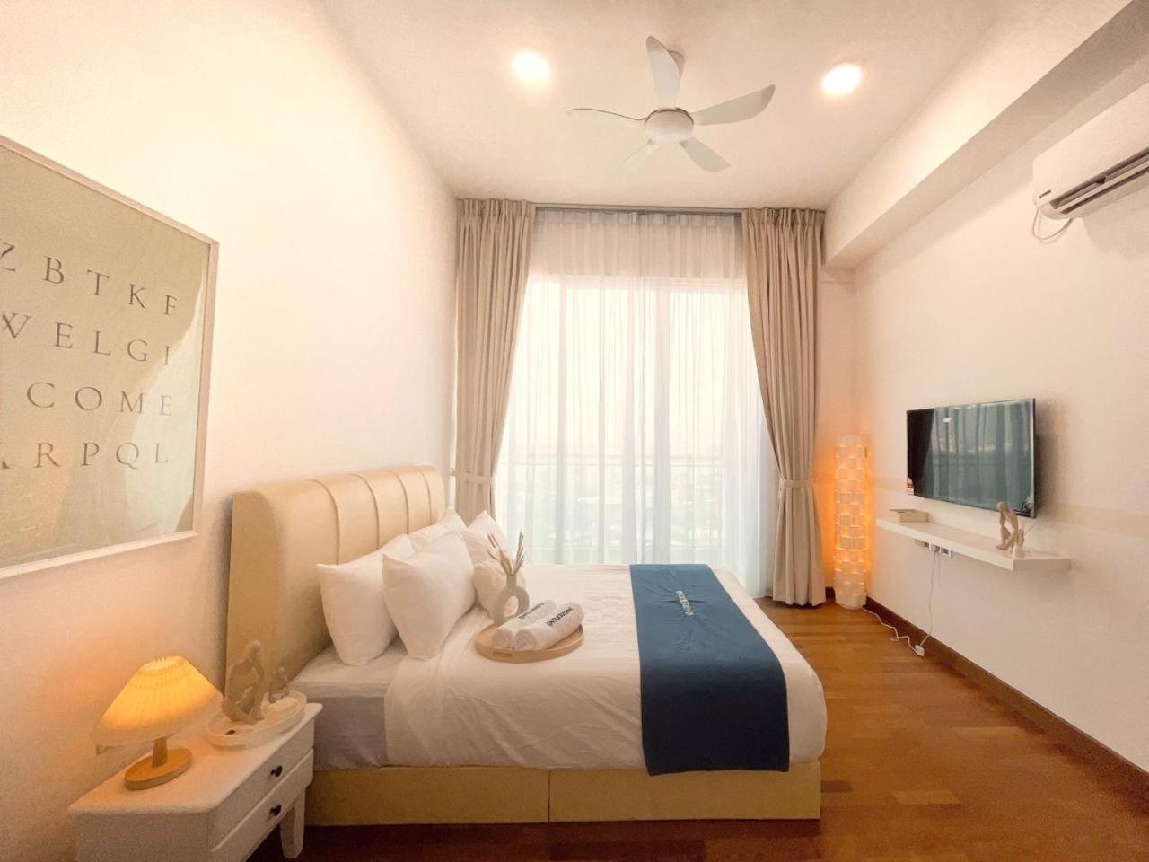 Paragon Suite Homestay by Antlerzone