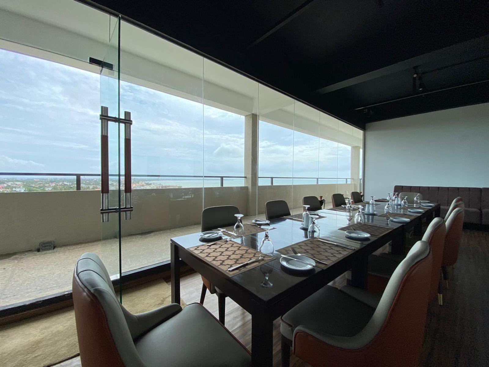 Ocean Breeze - UDAYA Luxury Apartments