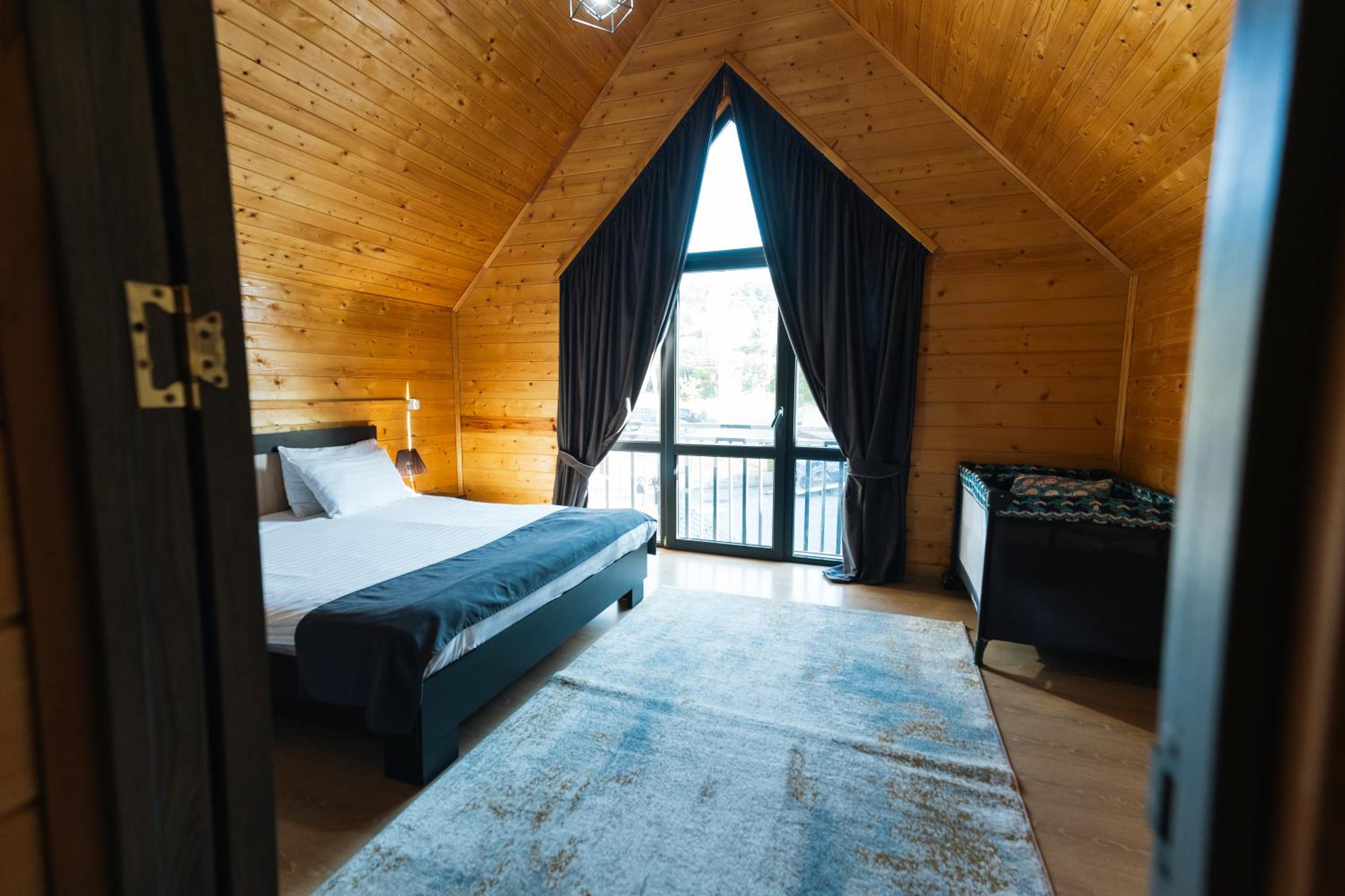Everest Rest House