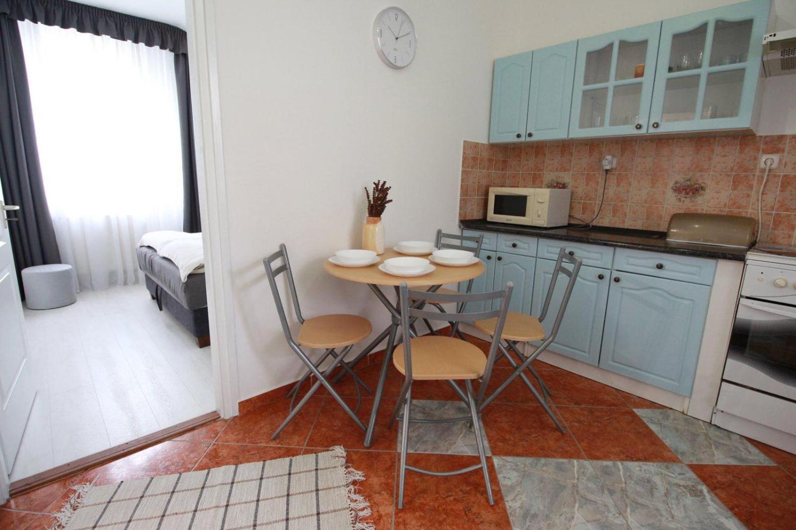 Nikolett Apartman