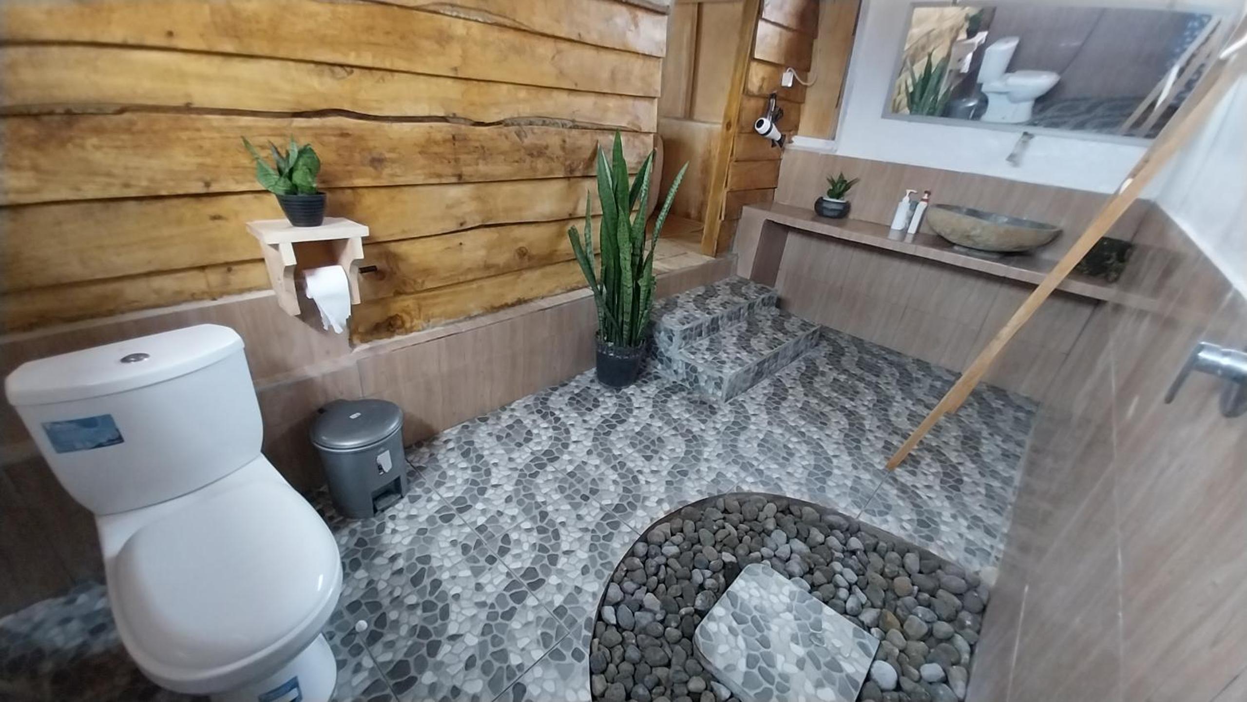 Raturinjani homestay